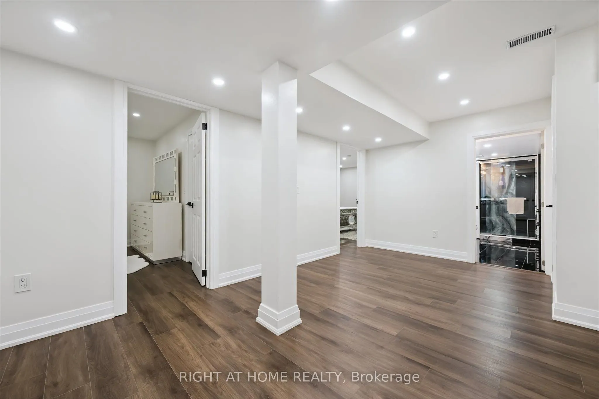 38 Cape Dorset Crescent
