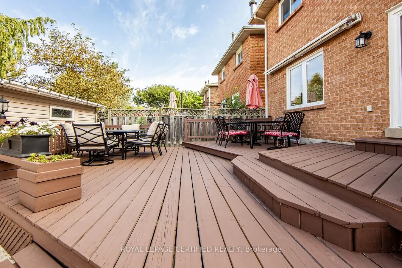 3306 Columbine Crescent