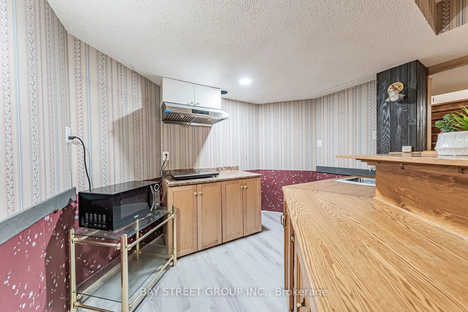 2524 Paula Court