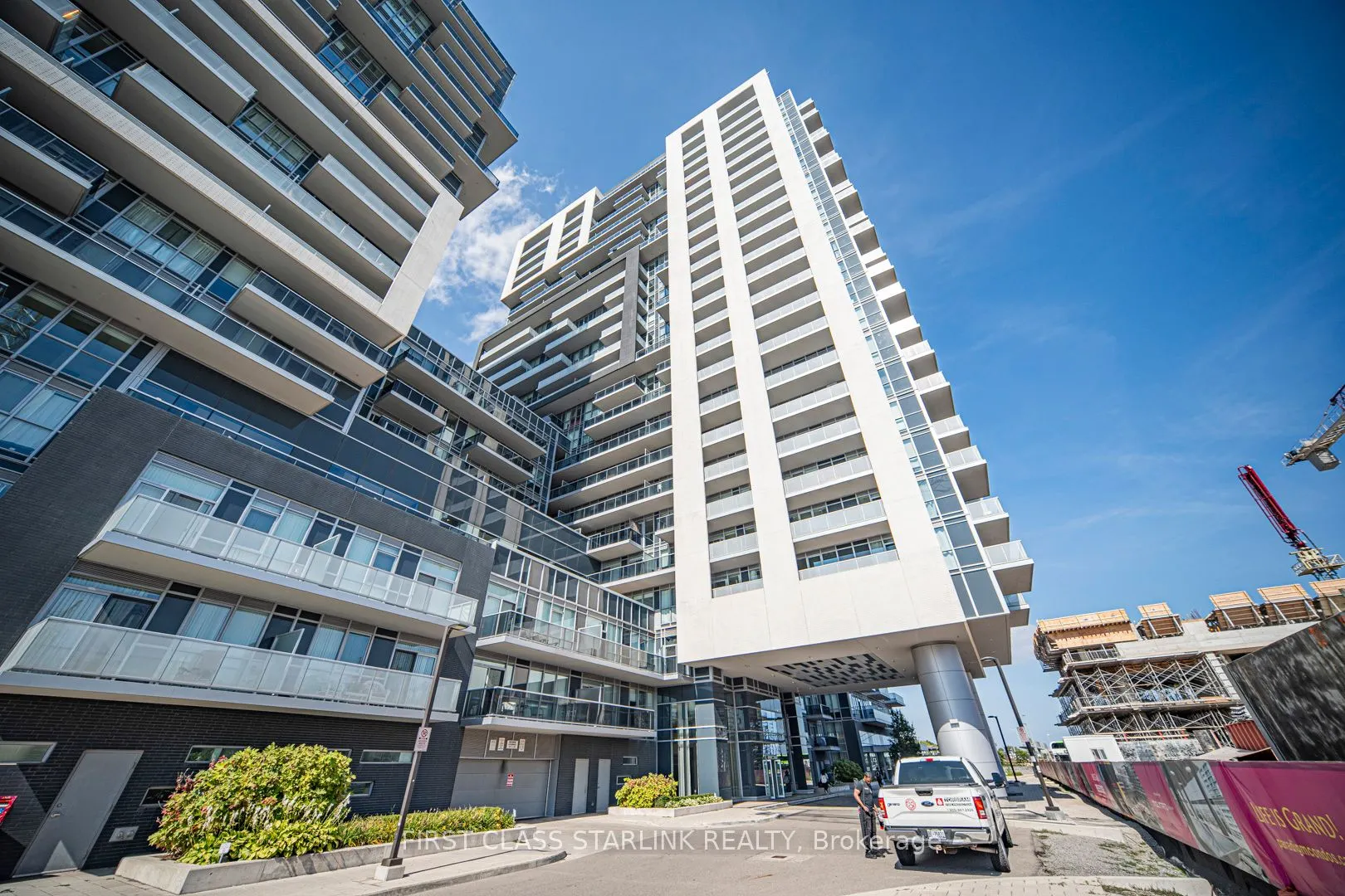 2087 Fairview Street, #2202