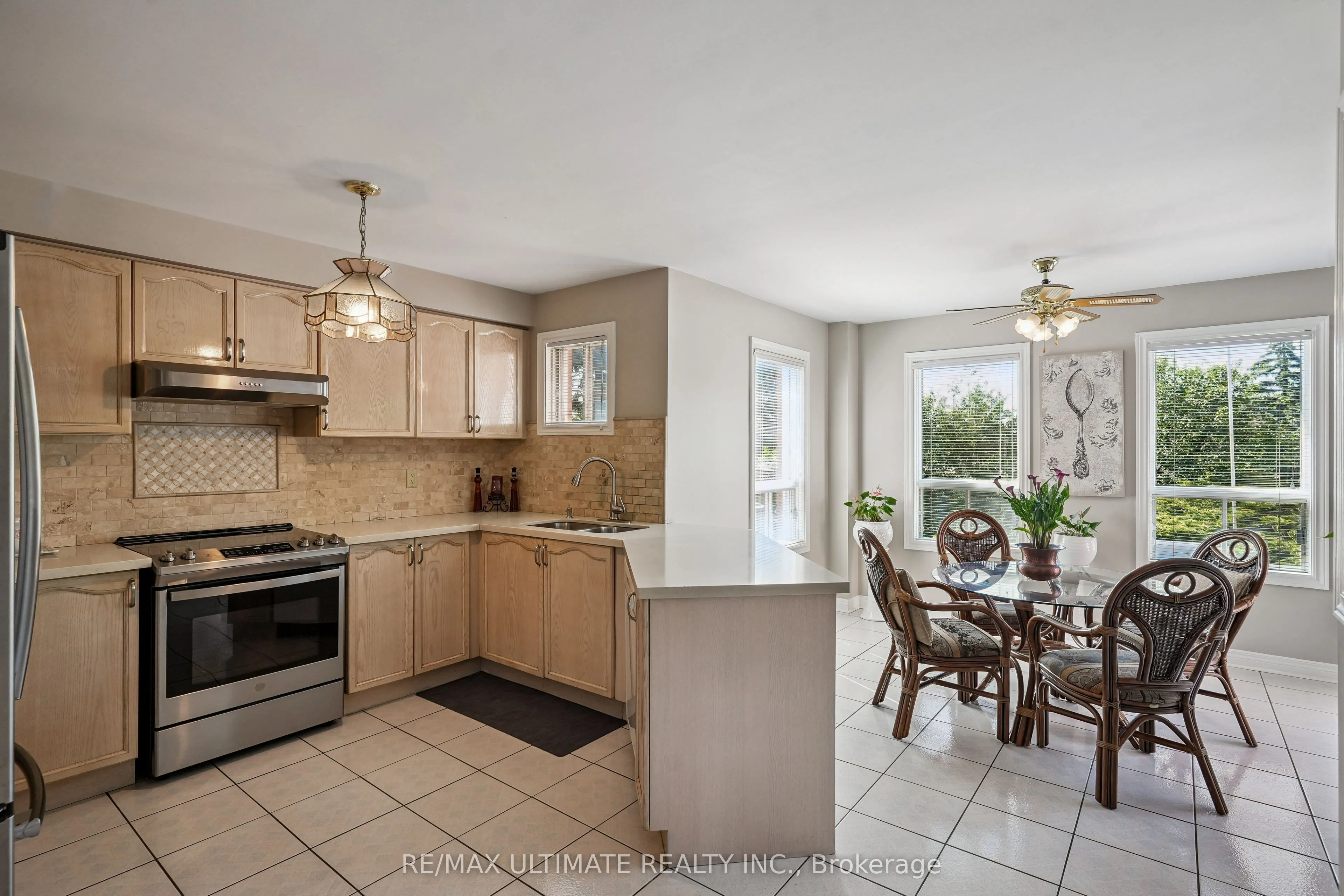 961 Focal Road