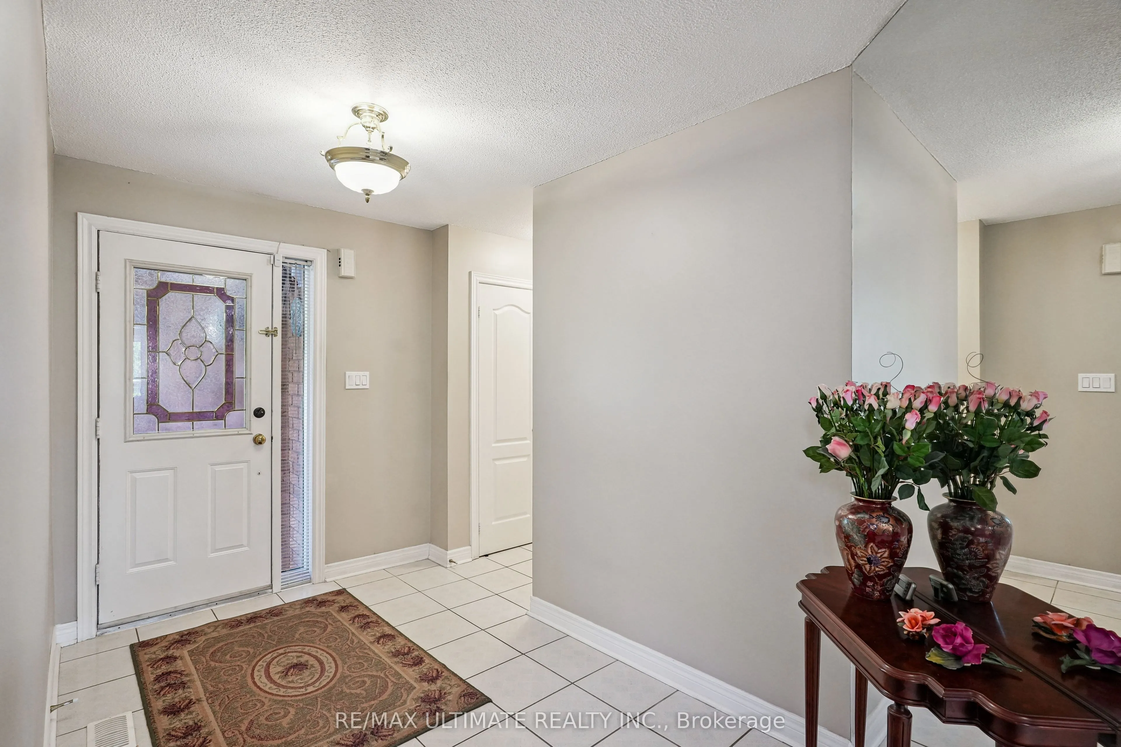 961 Focal Road