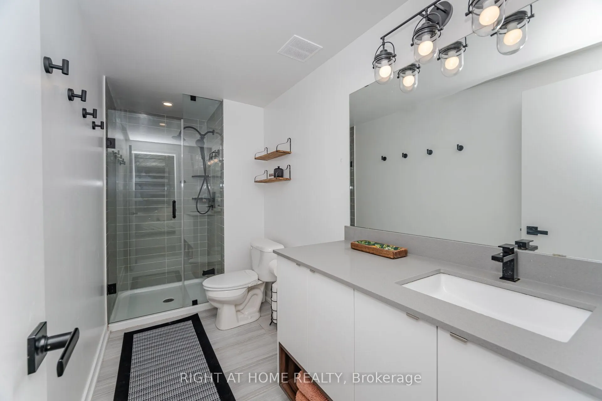 1121 Cooke Boulevard, #52
