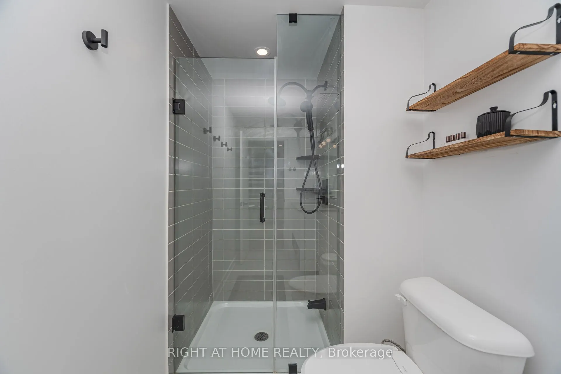 1121 Cooke Boulevard, #52