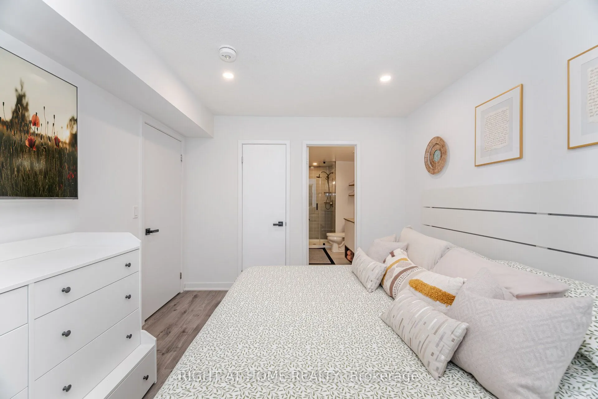 1121 Cooke Boulevard, #52