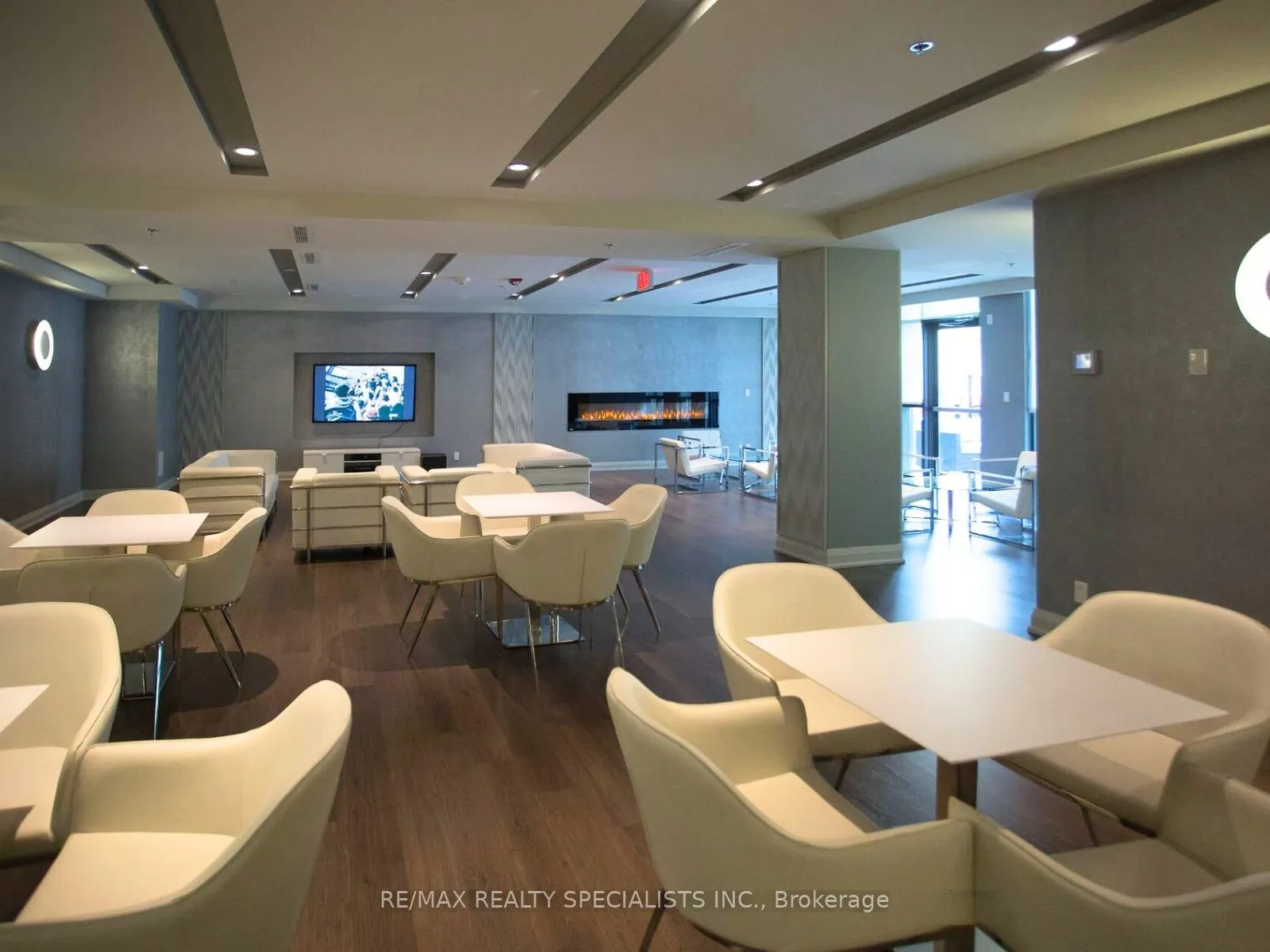 80 Esther Lorrie Drive, #1015