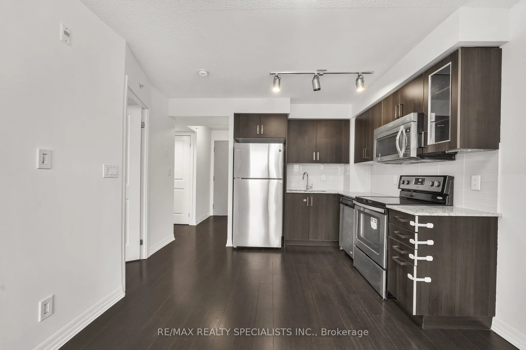 80 Esther Lorrie Drive, #1015