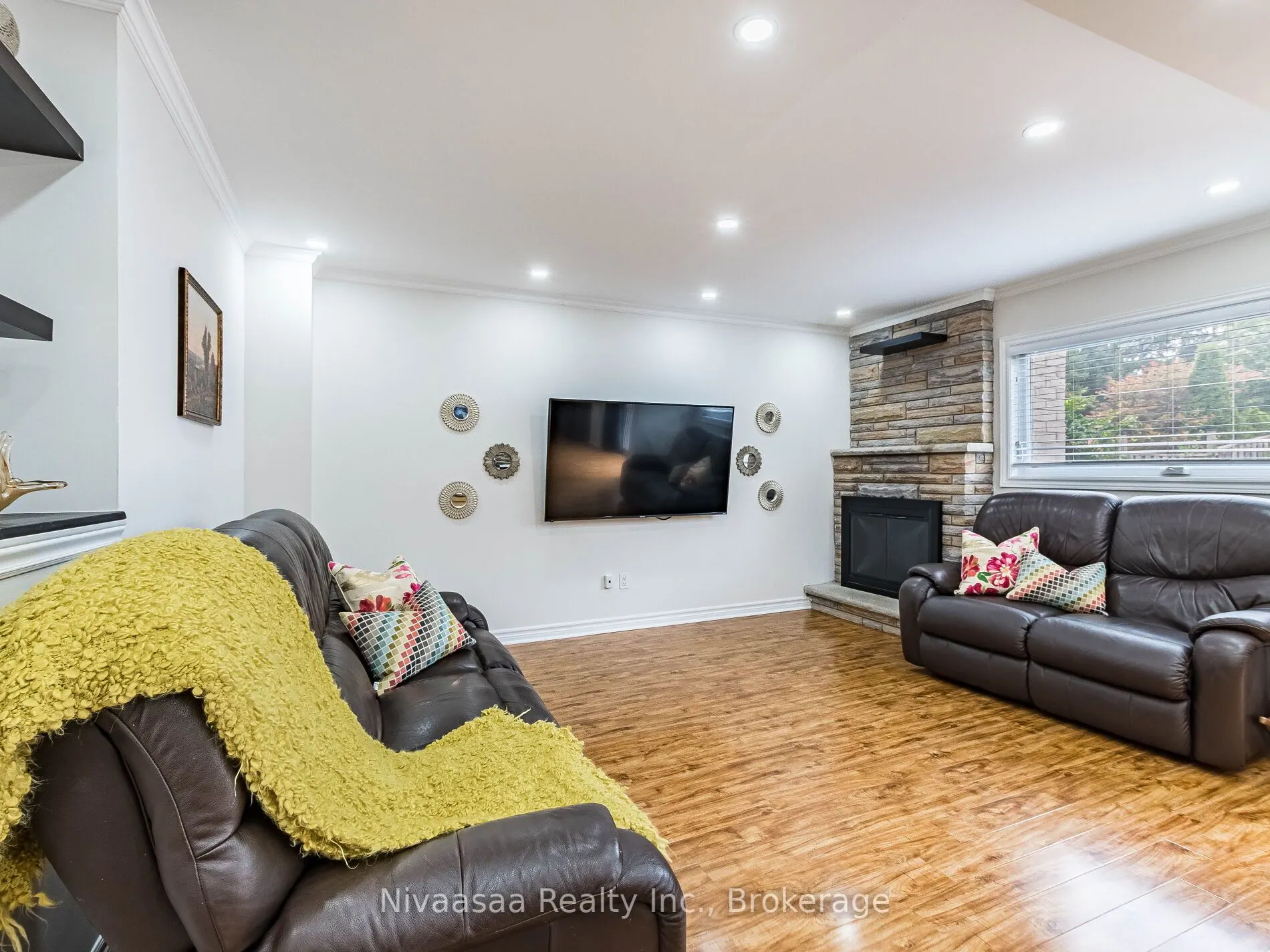 7209 Danton Promenade