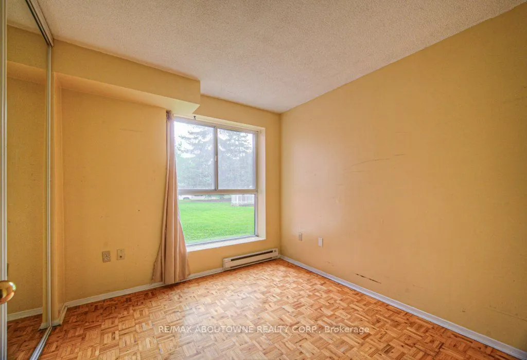 1071 Queens Avenue, #103