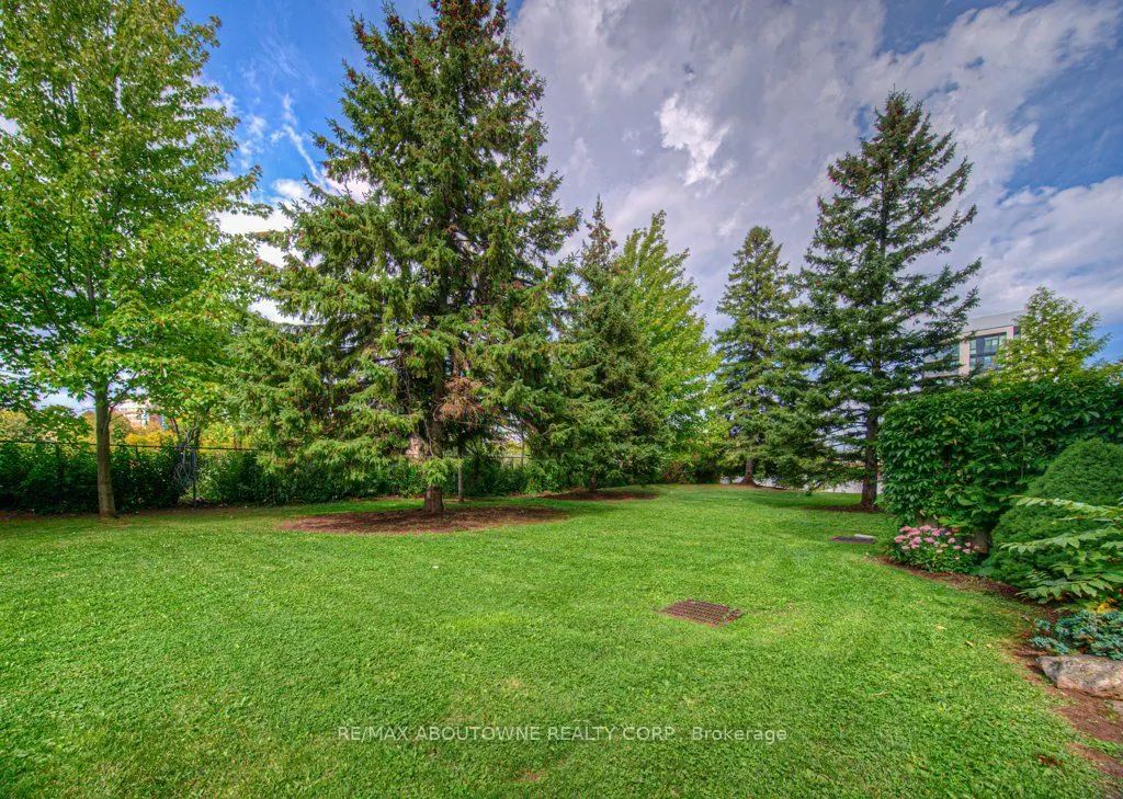 1071 Queens Avenue, #103