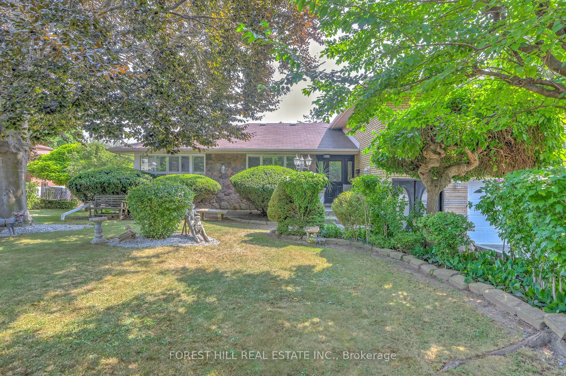 89 Portage Avenue