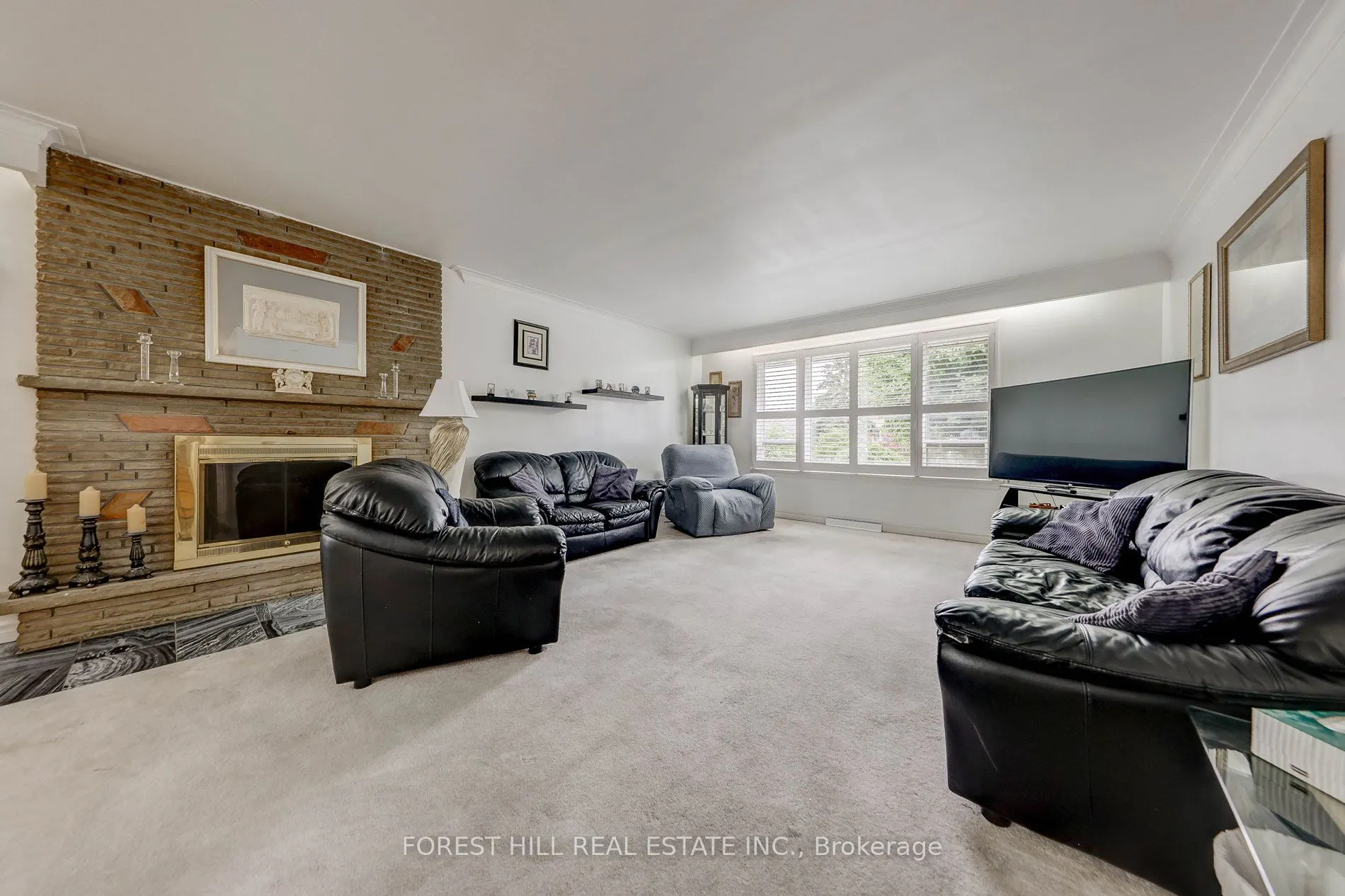 89 Portage Avenue