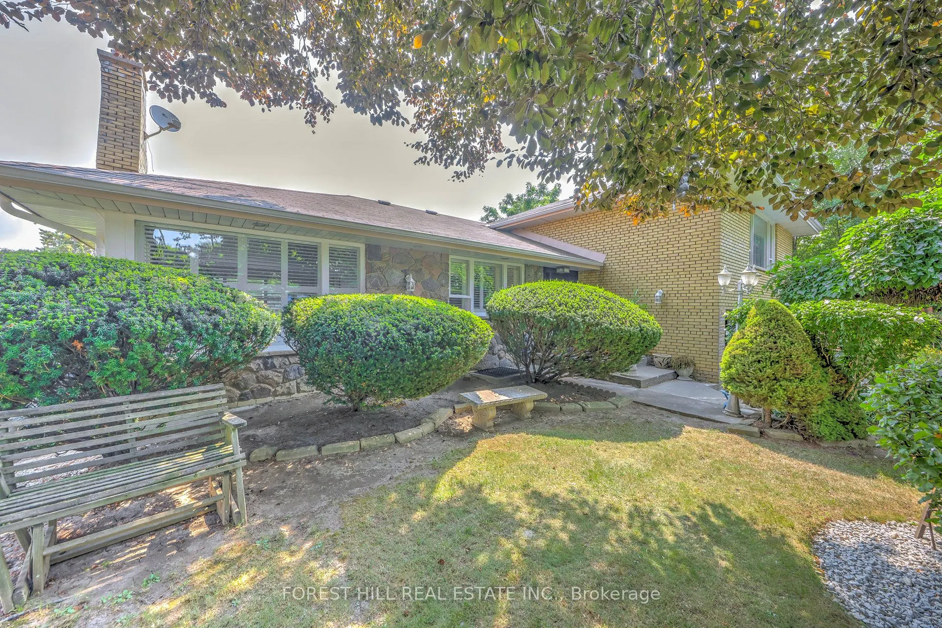 89 Portage Avenue