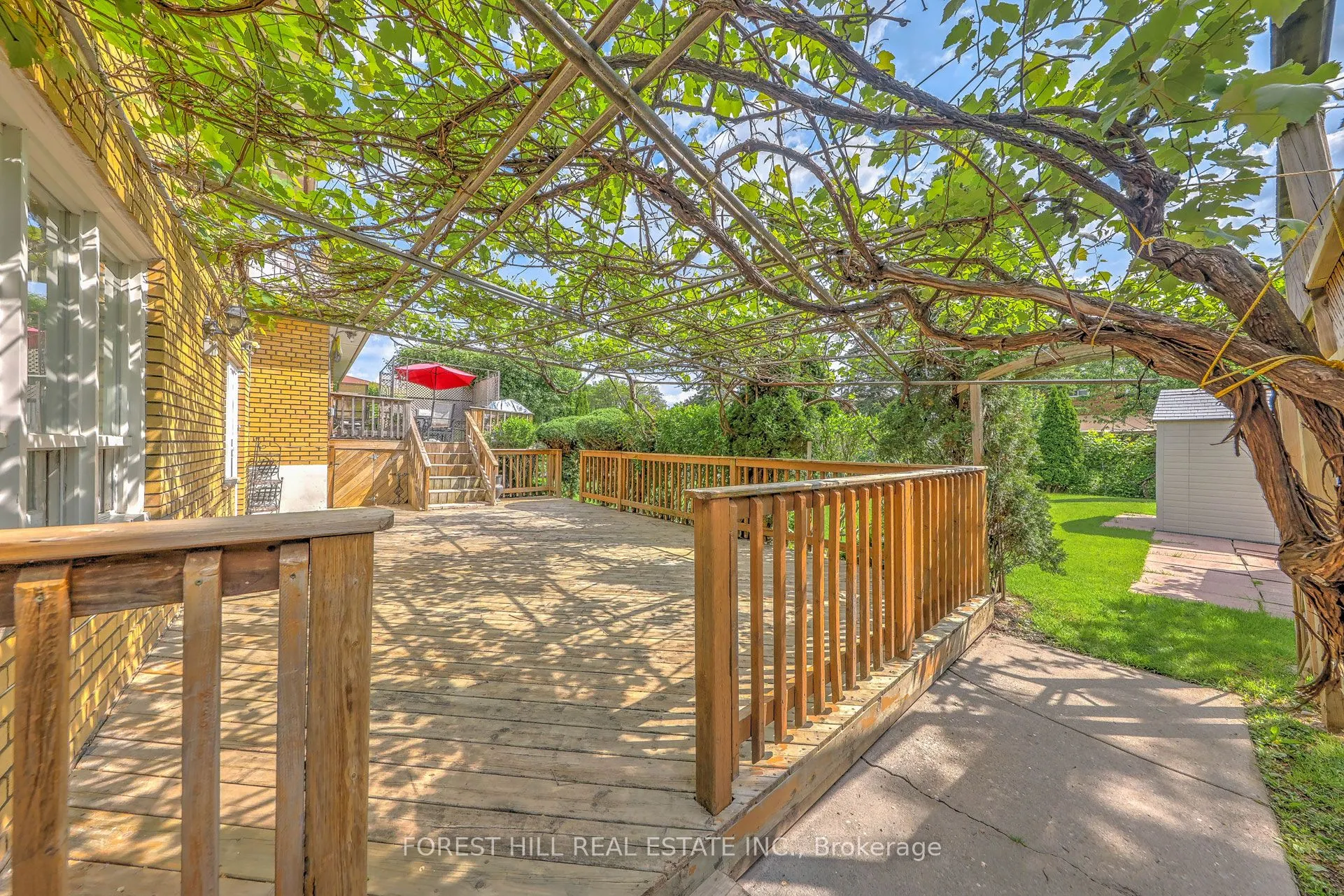 89 Portage Avenue