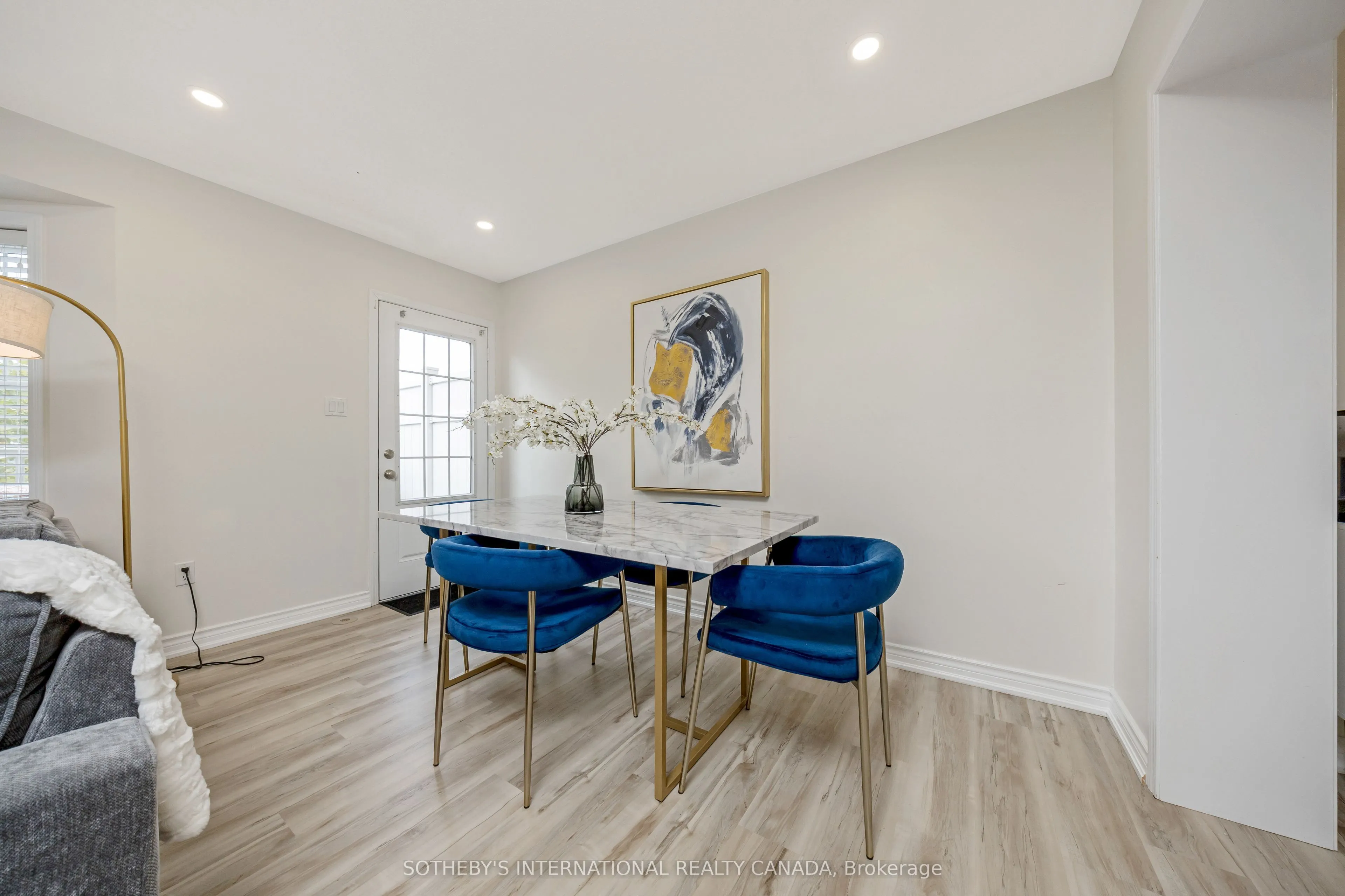 921 Burrows Gate
