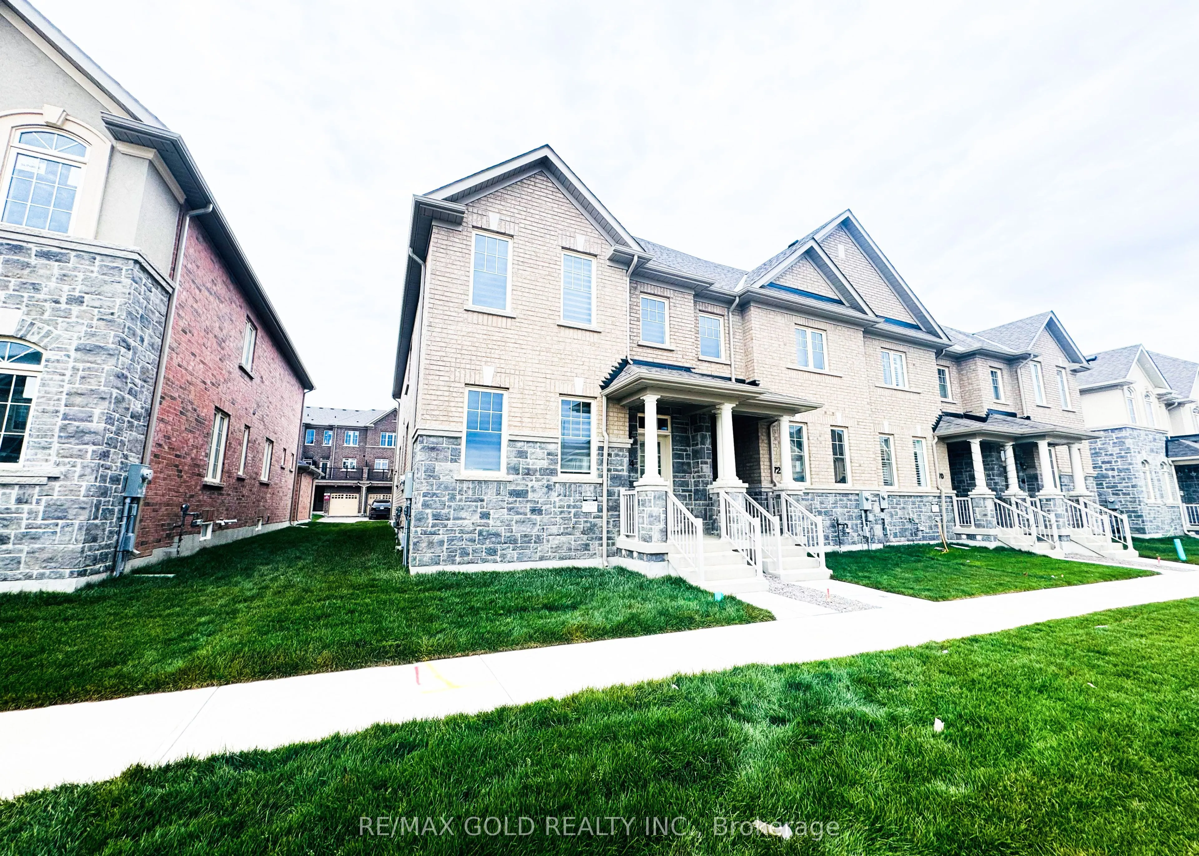 74 Grassbank Road