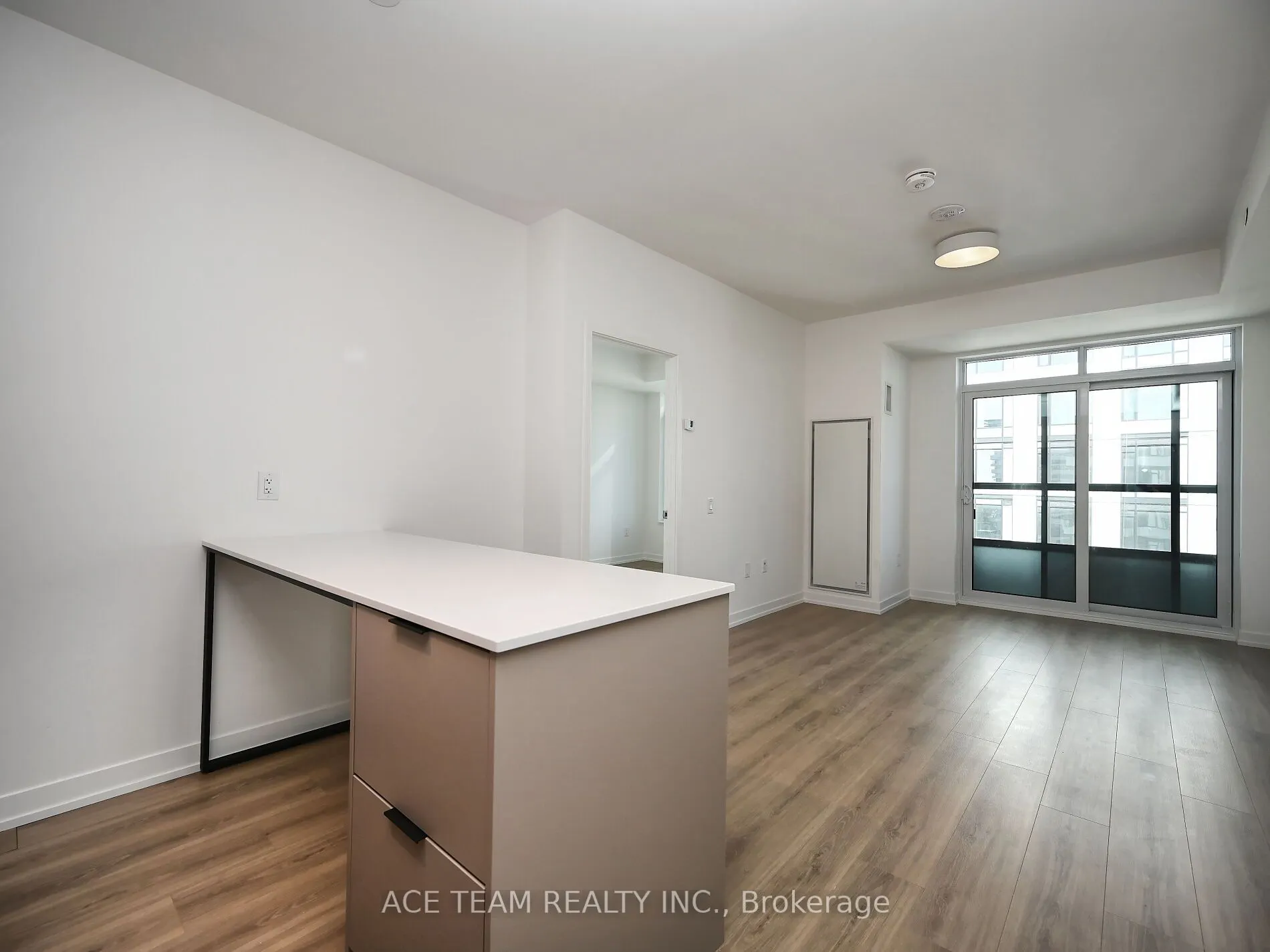 2485 Eglinton Avenue W, #1404