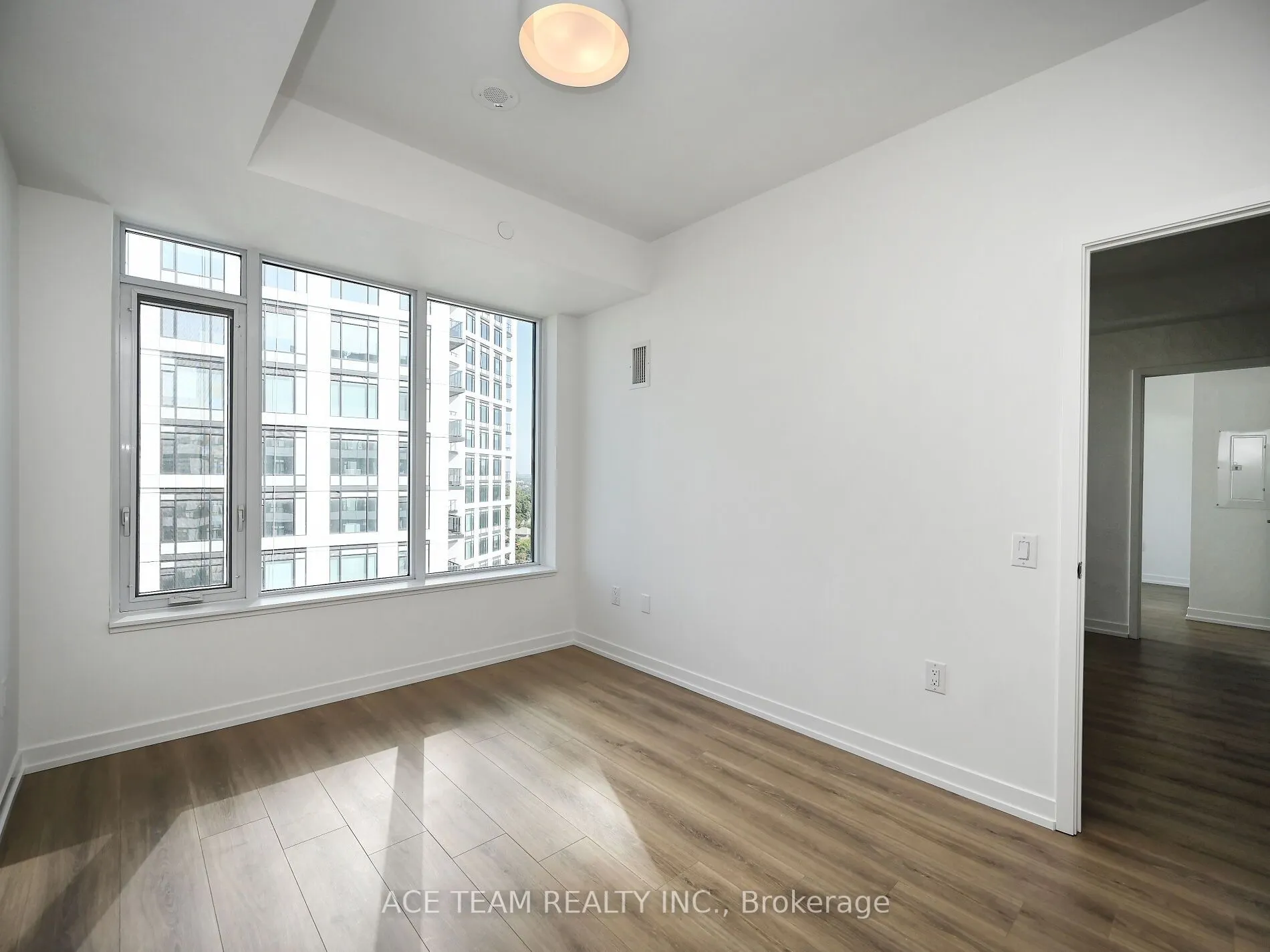 2485 Eglinton Avenue W, #1404