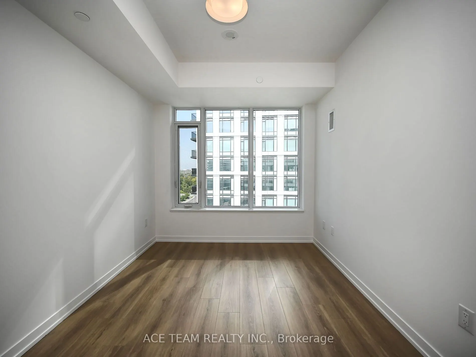 2485 Eglinton Avenue W, #1404