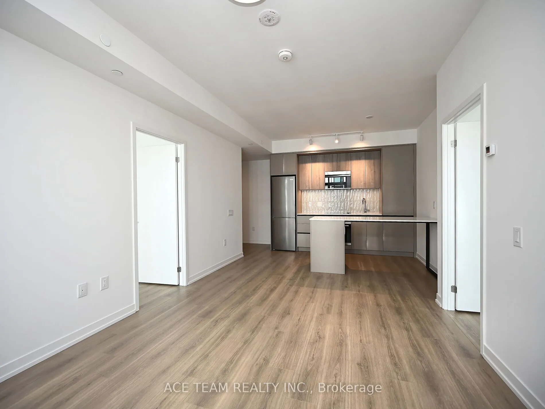 2485 Eglinton Avenue W, #1404