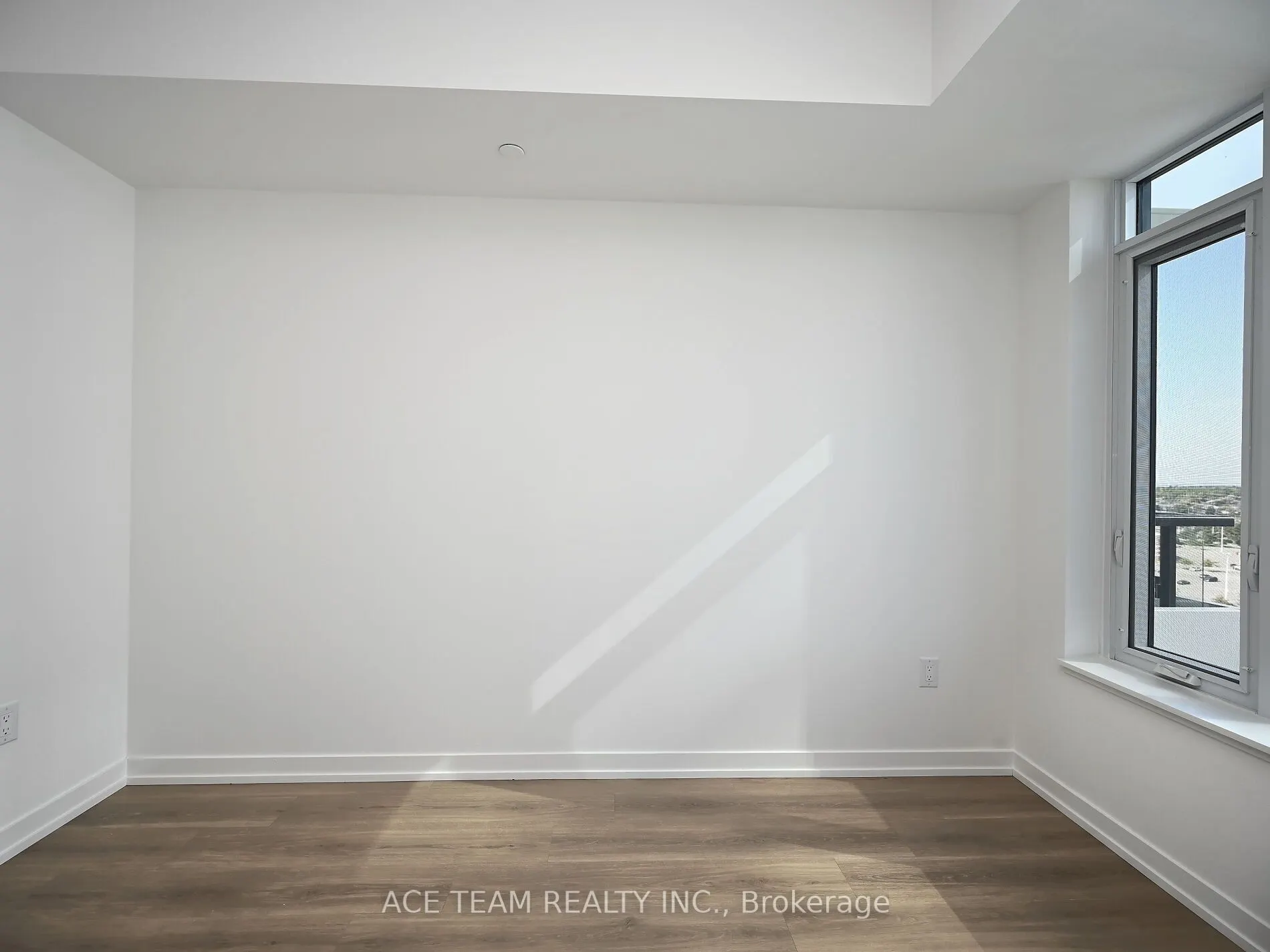 2485 Eglinton Avenue W, #1404