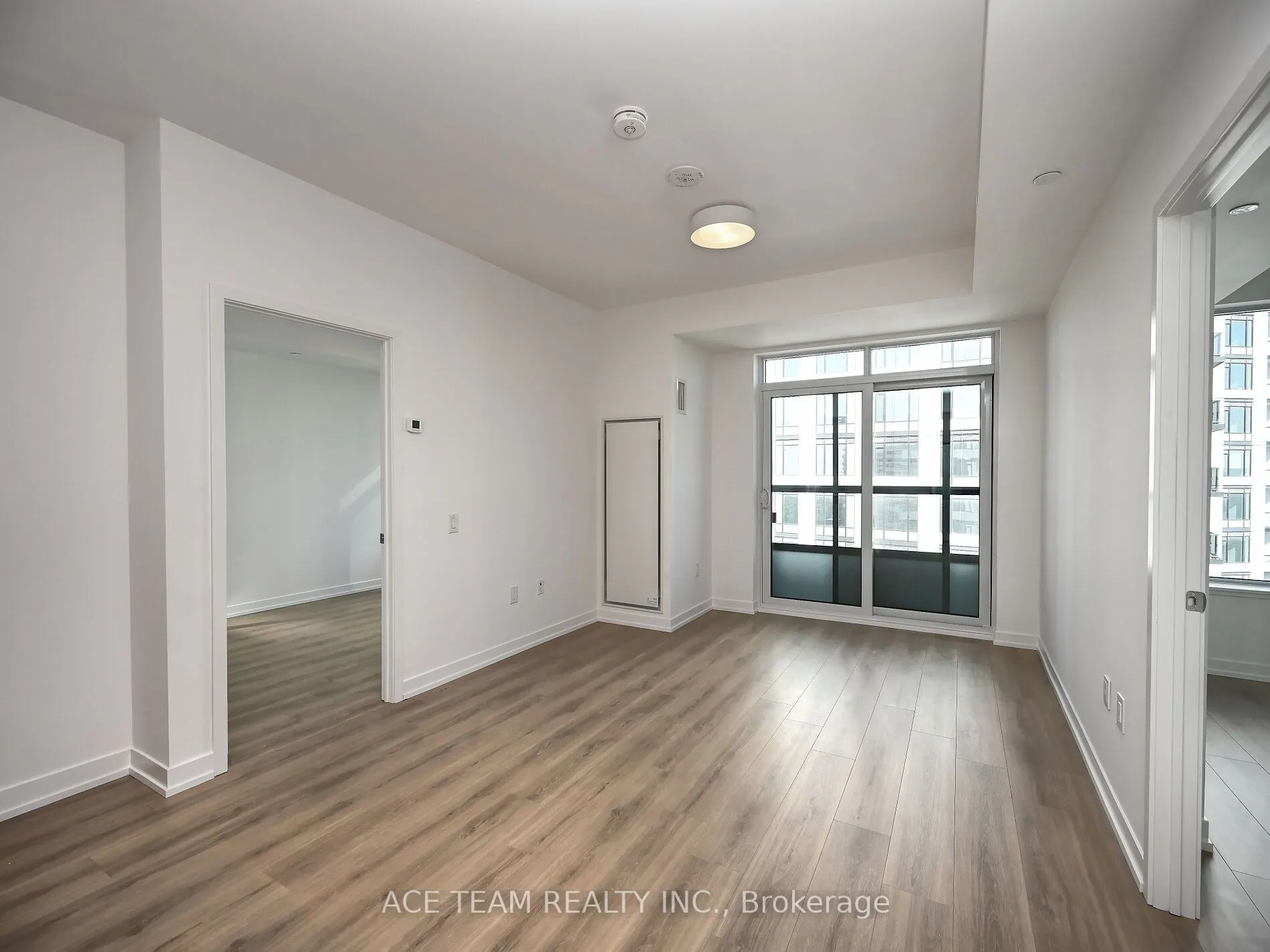 2485 Eglinton Avenue W, #1404
