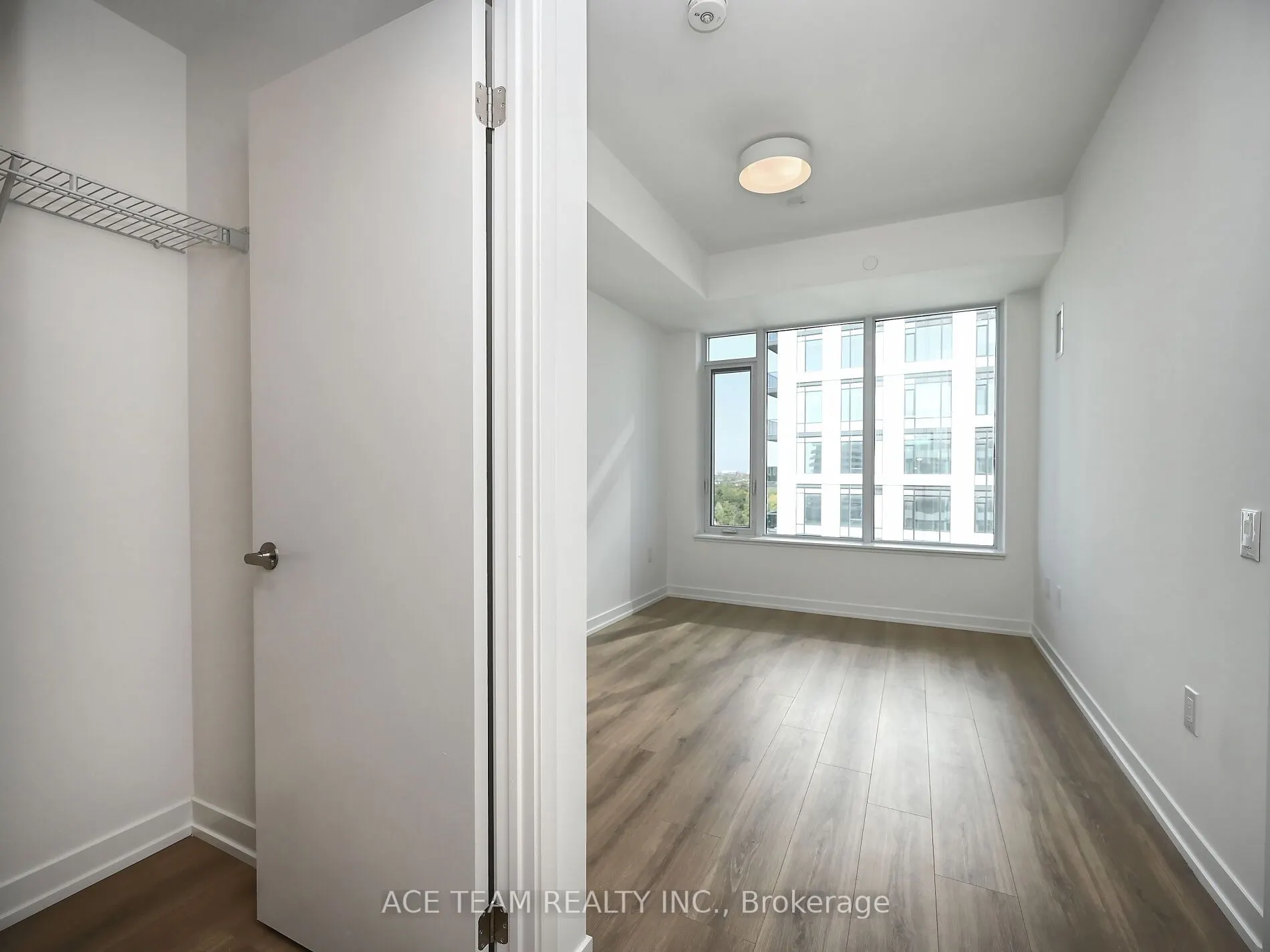 2485 Eglinton Avenue W, #1404