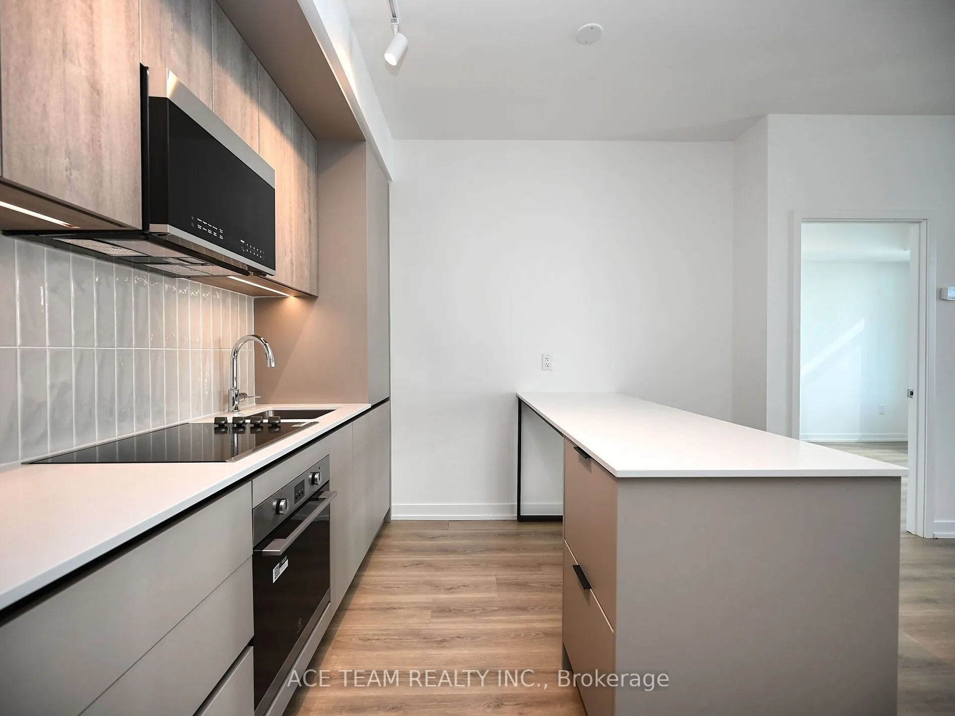 2485 Eglinton Avenue W, #1404