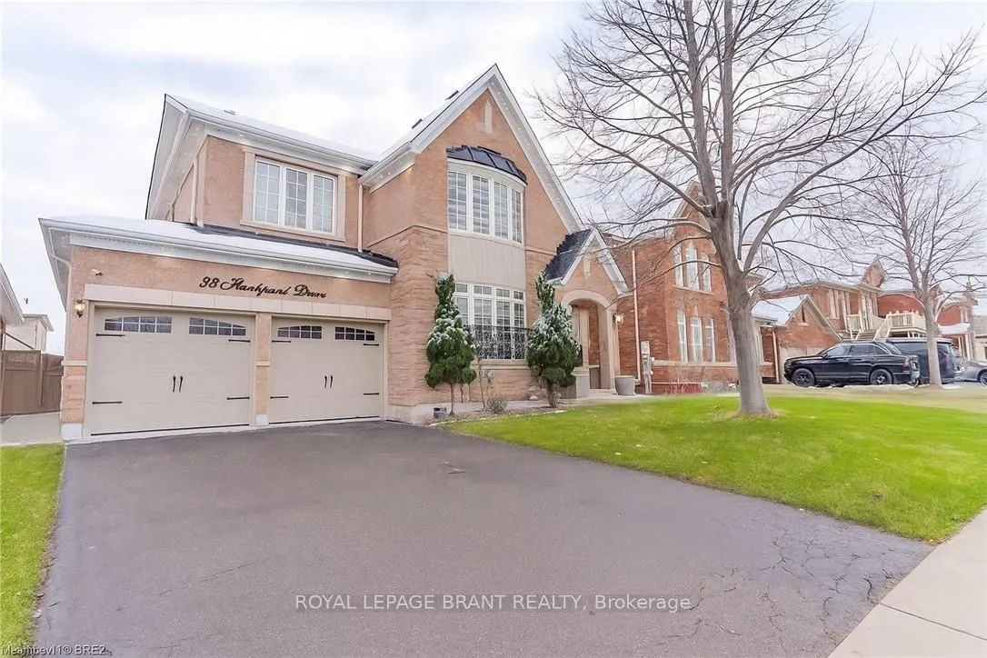 39 Huntspoint Drive
