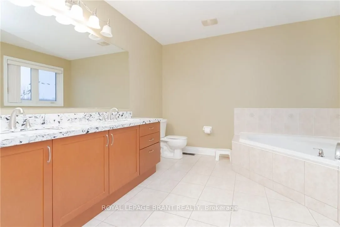 39 Huntspoint Drive