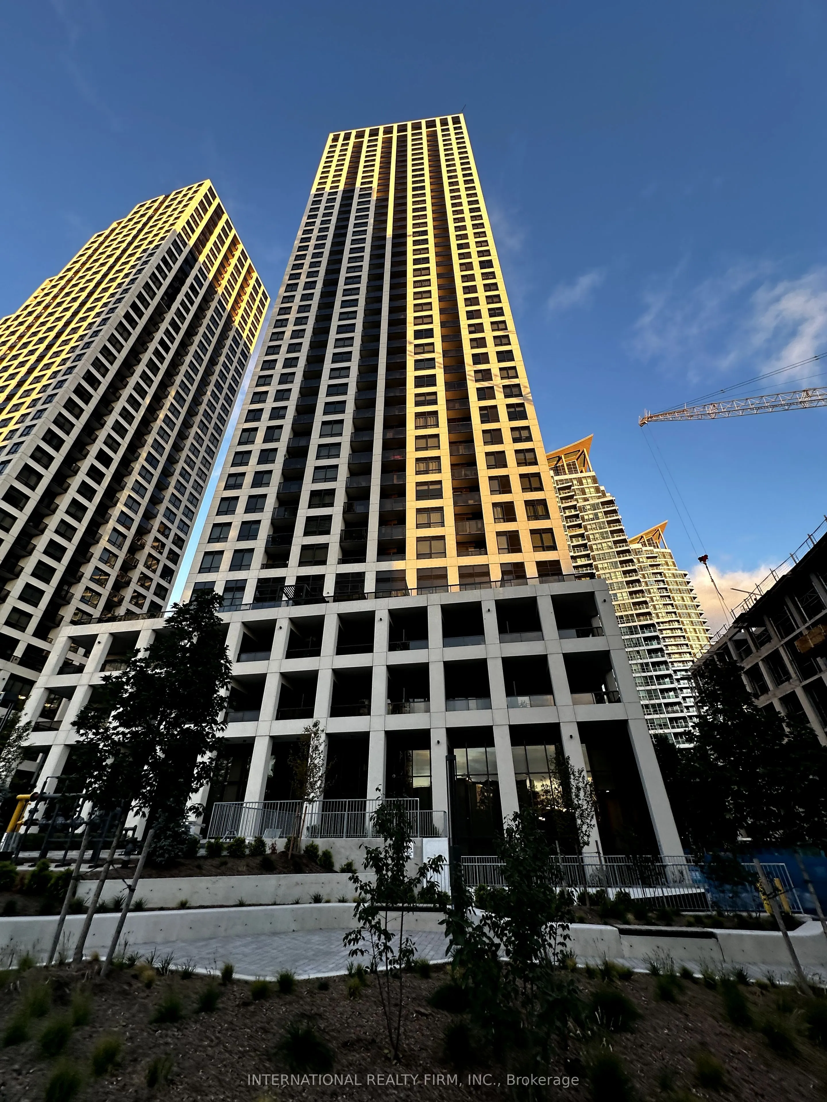 30 Elm Drive W, #3407