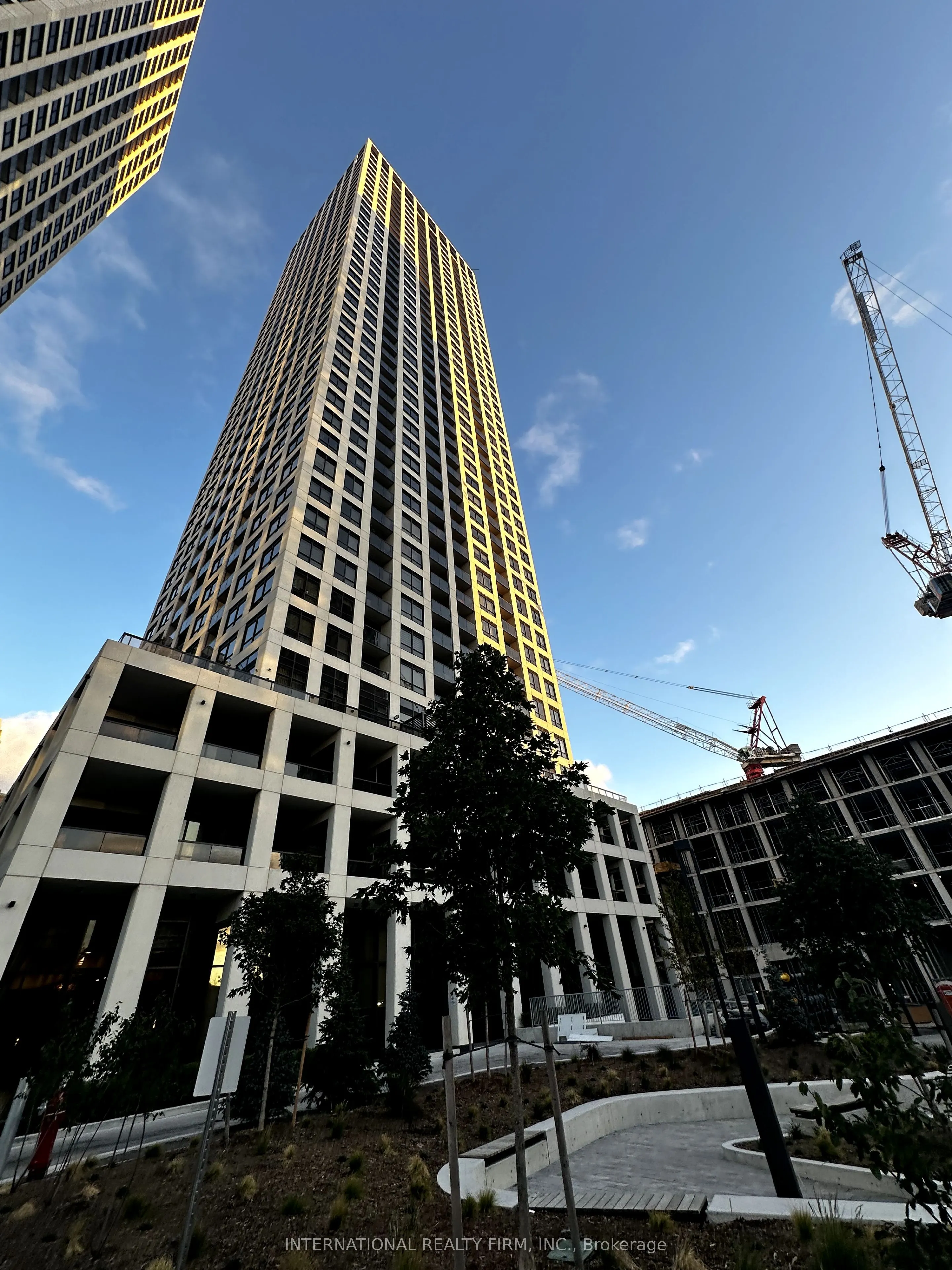 30 Elm Drive W, #3407