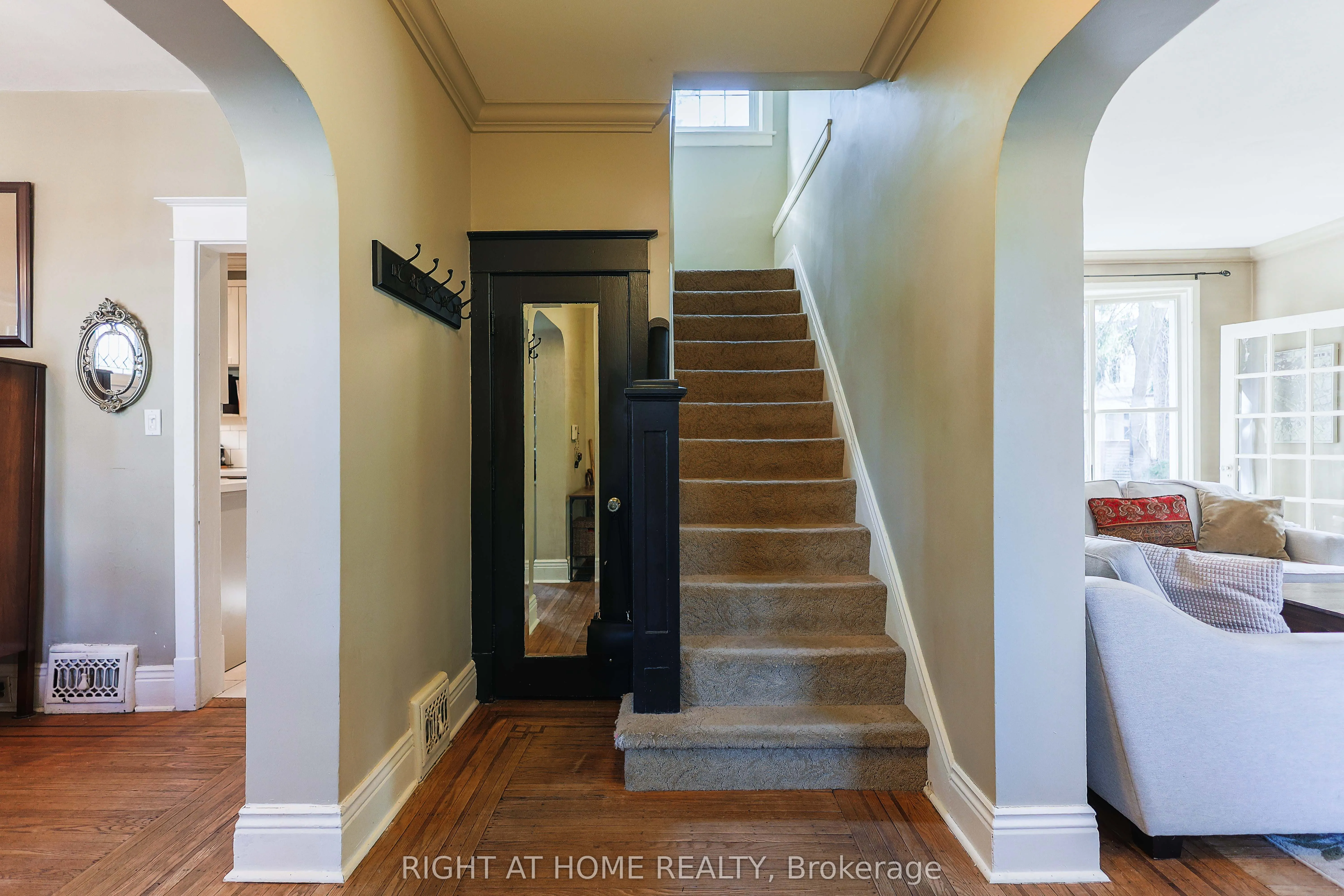 263 Hart Avenue