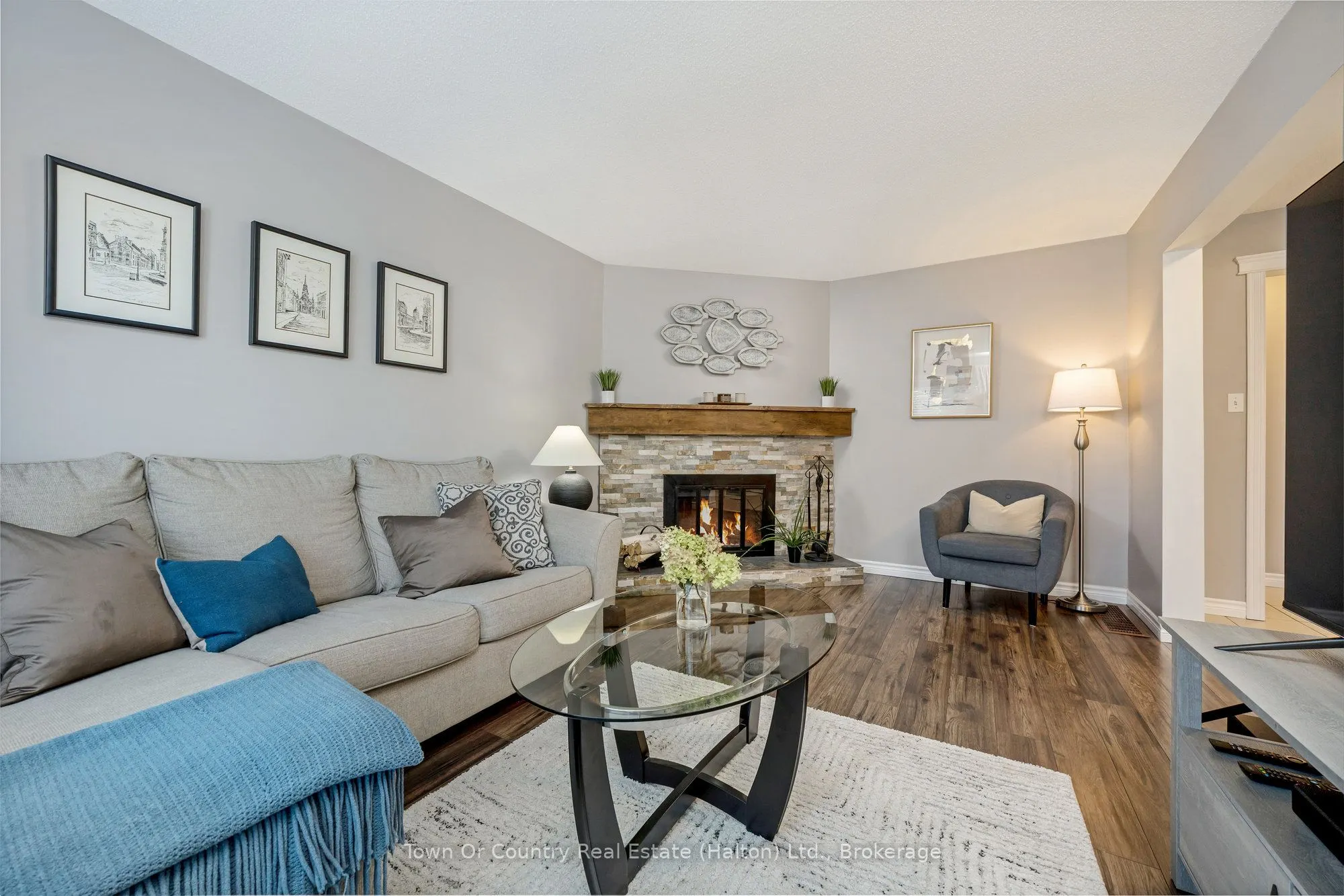 574 LAURIER Avenue
