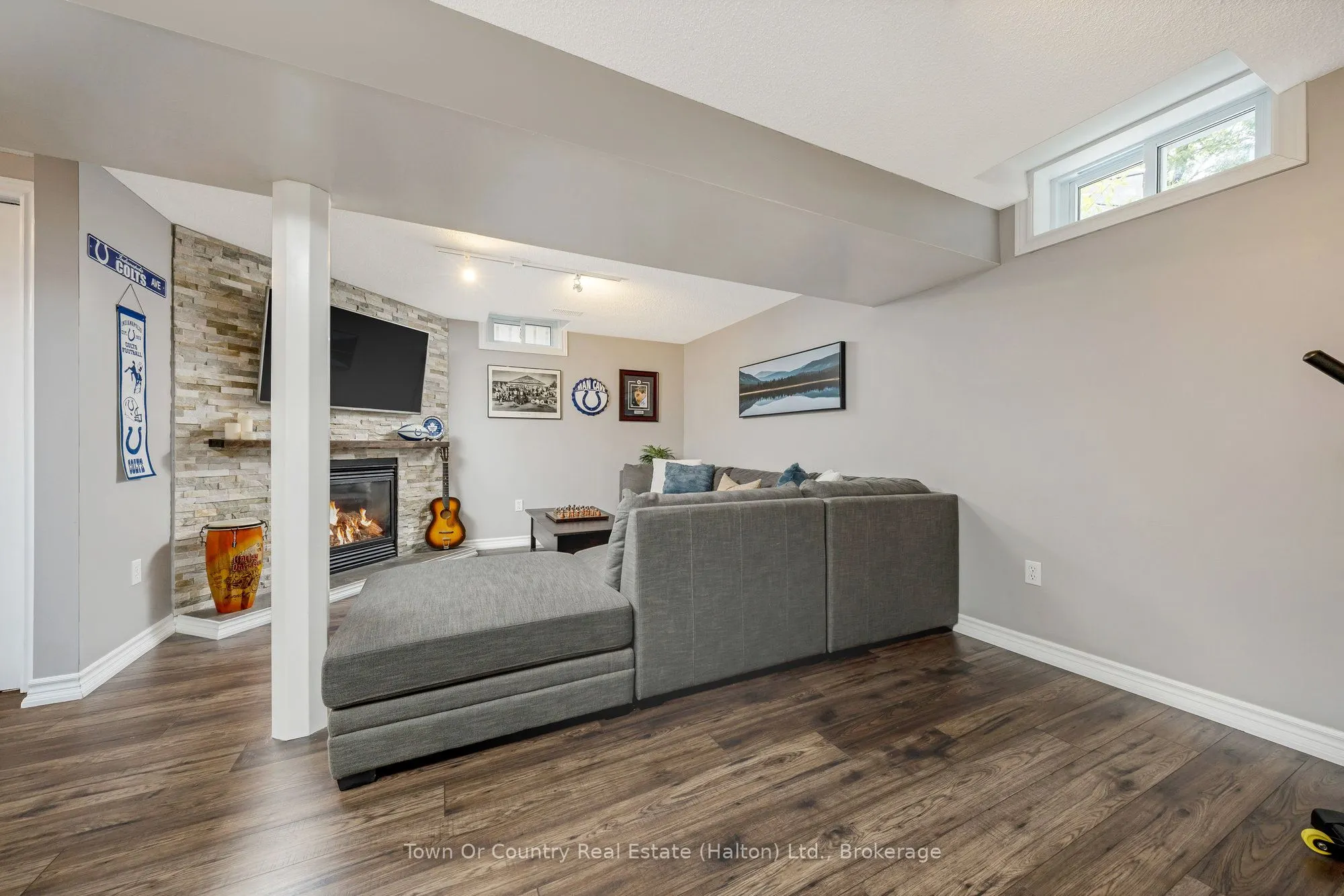574 LAURIER Avenue