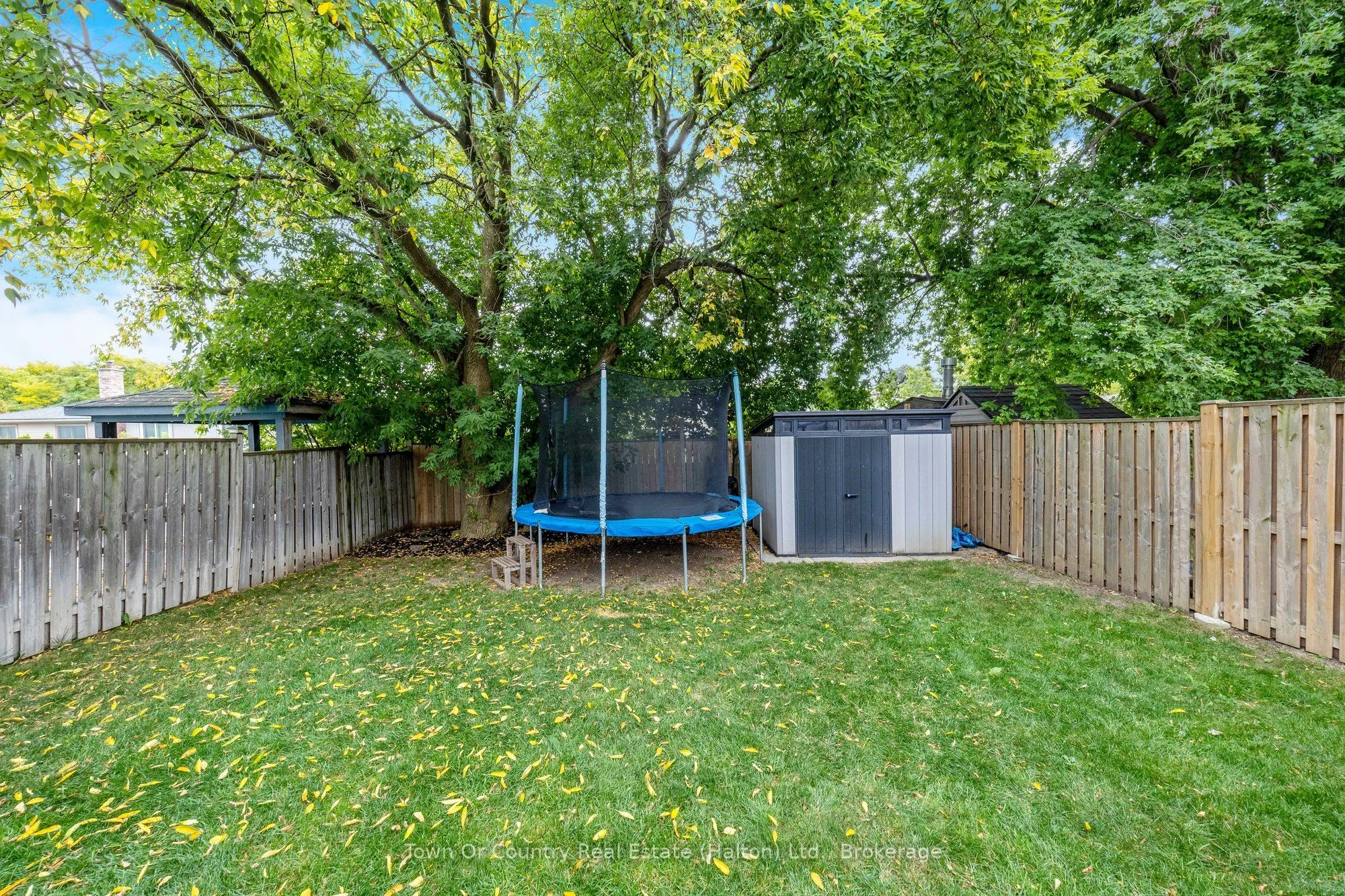 574 LAURIER Avenue
