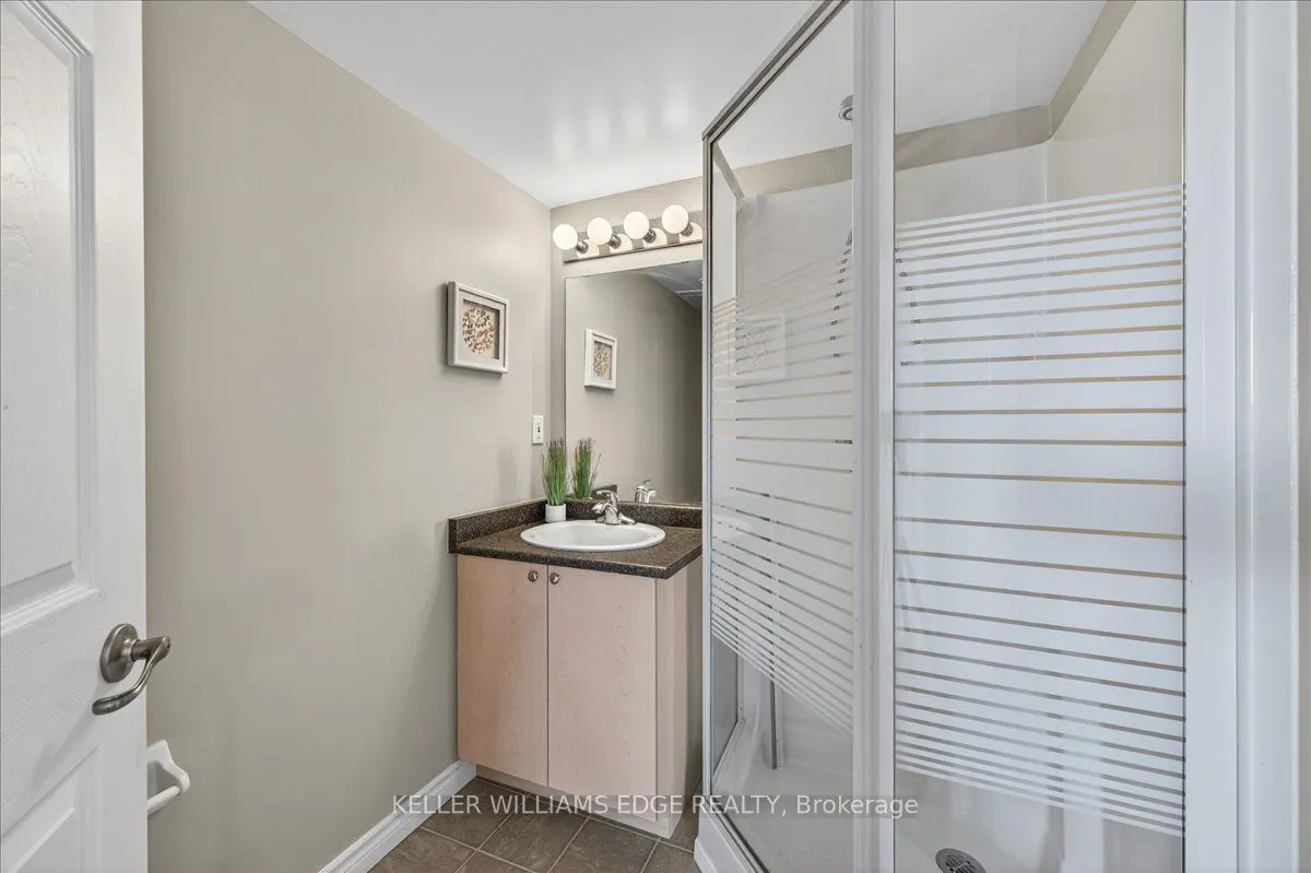 2055 Appleby Line, #402
