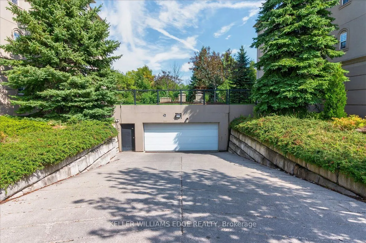 2055 Appleby Line, #402