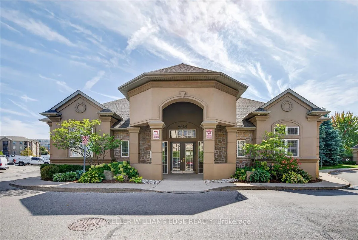 2055 Appleby Line, #402