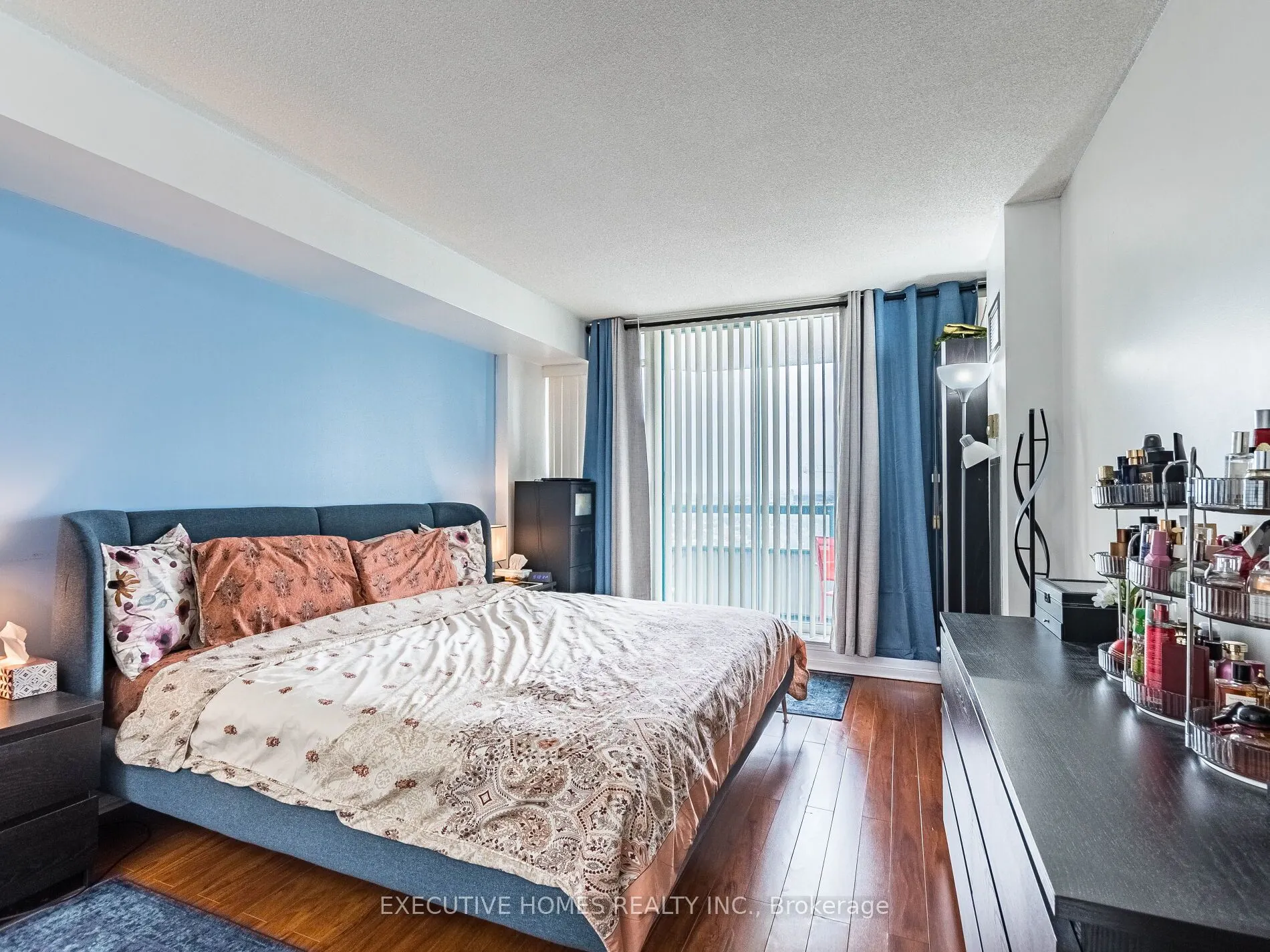550 Webb Drive, #2702
