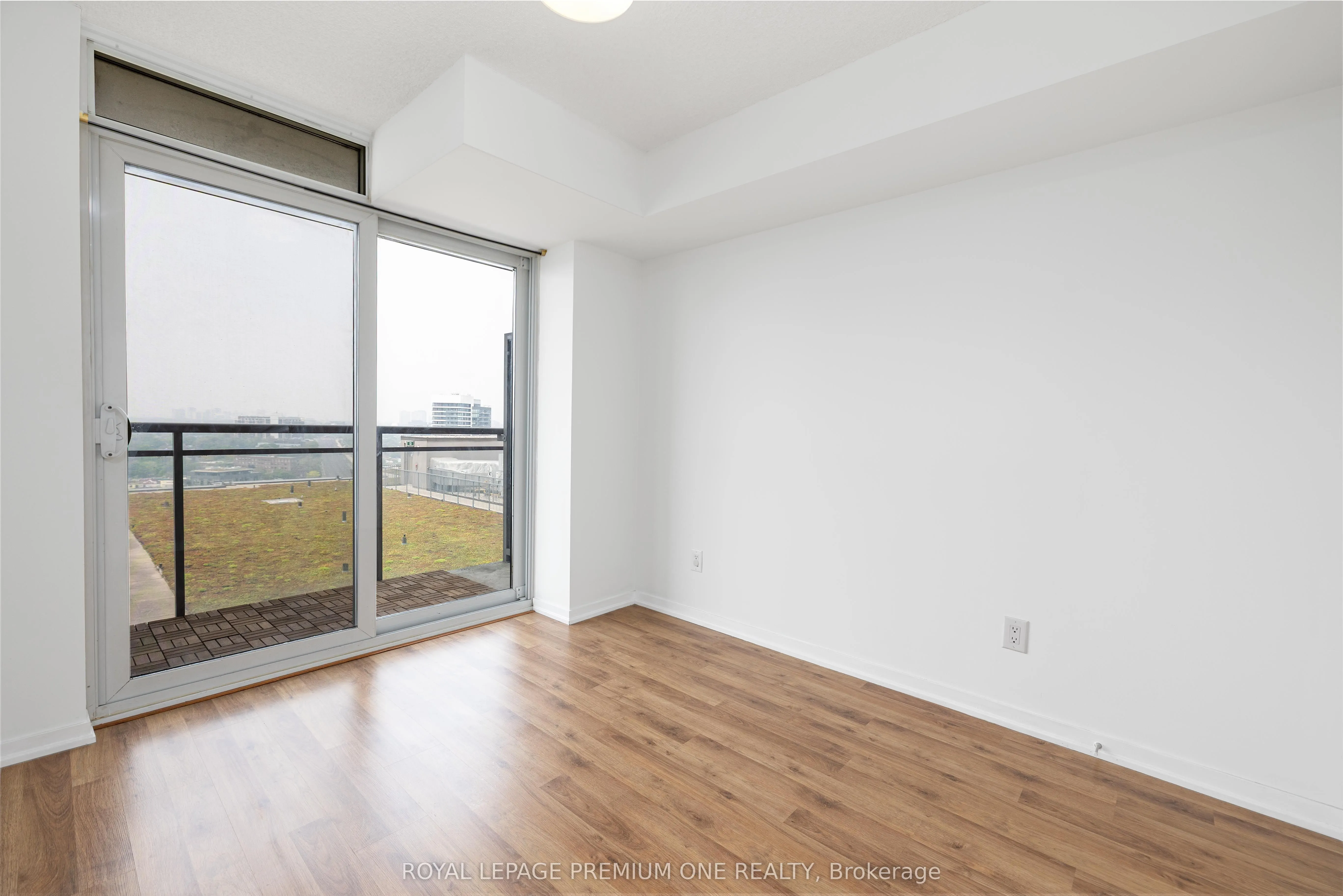 38 Joe Shuster Way, #1910