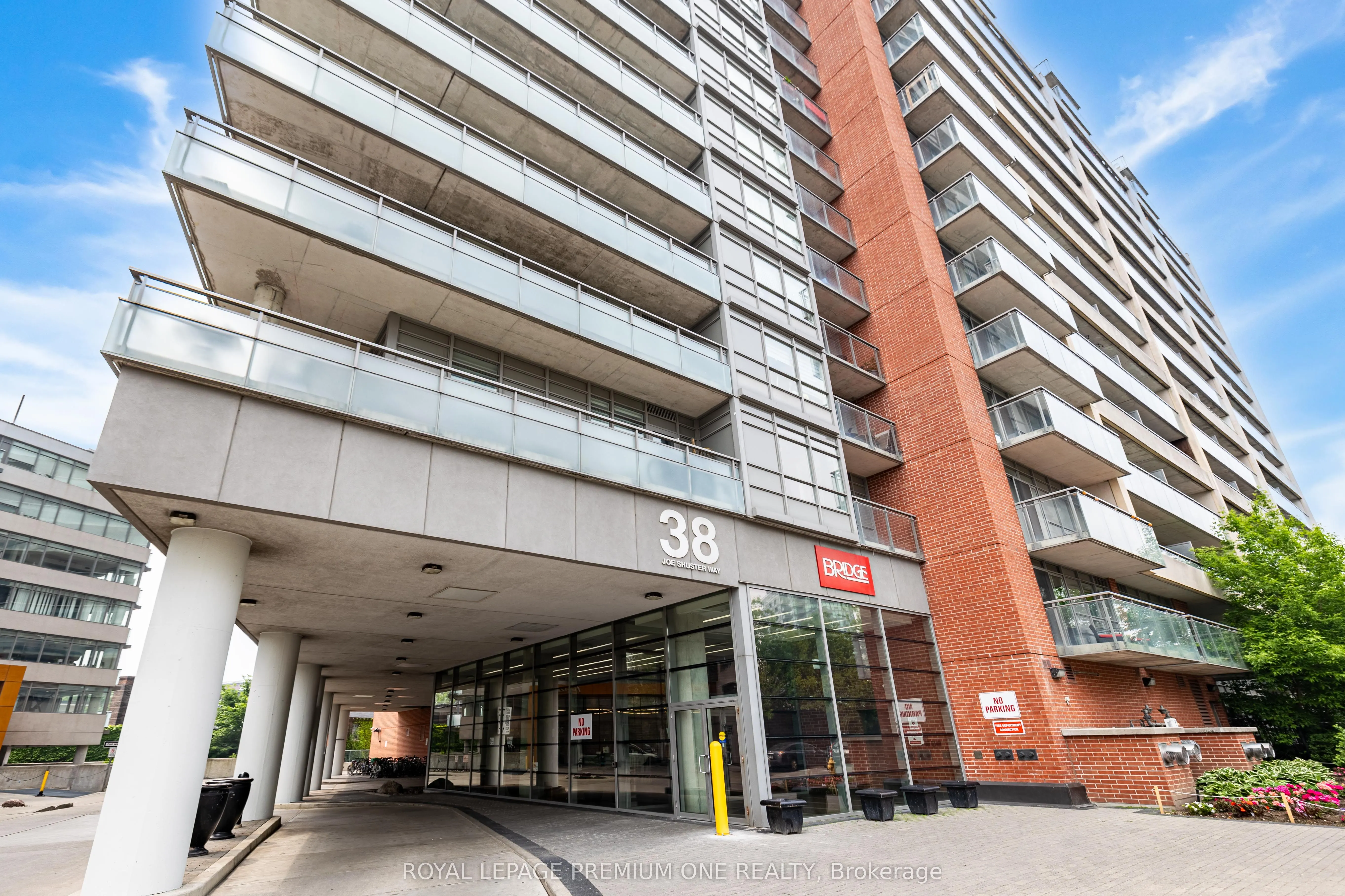 38 Joe Shuster Way, #1910