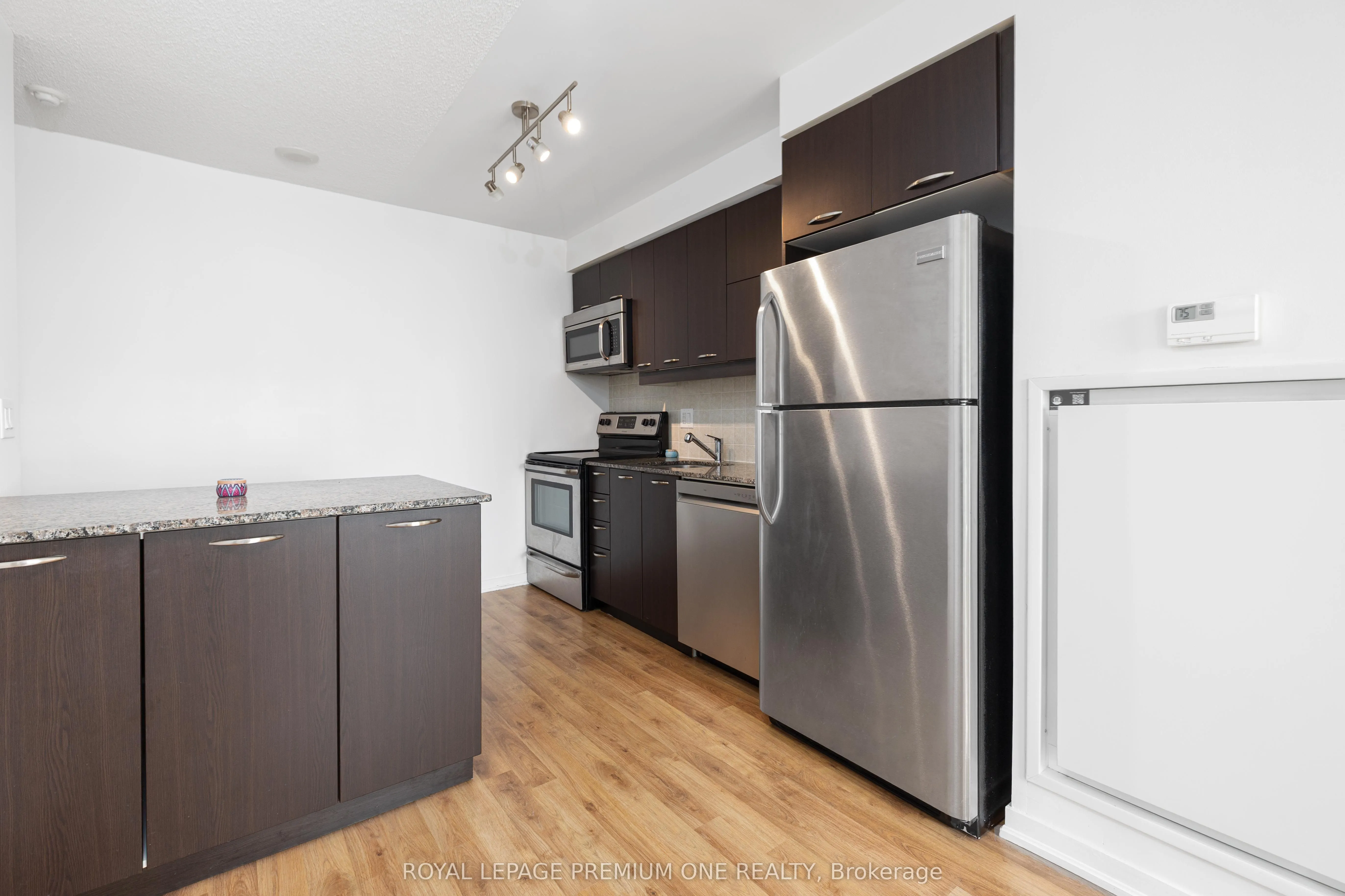 38 Joe Shuster Way, #1910