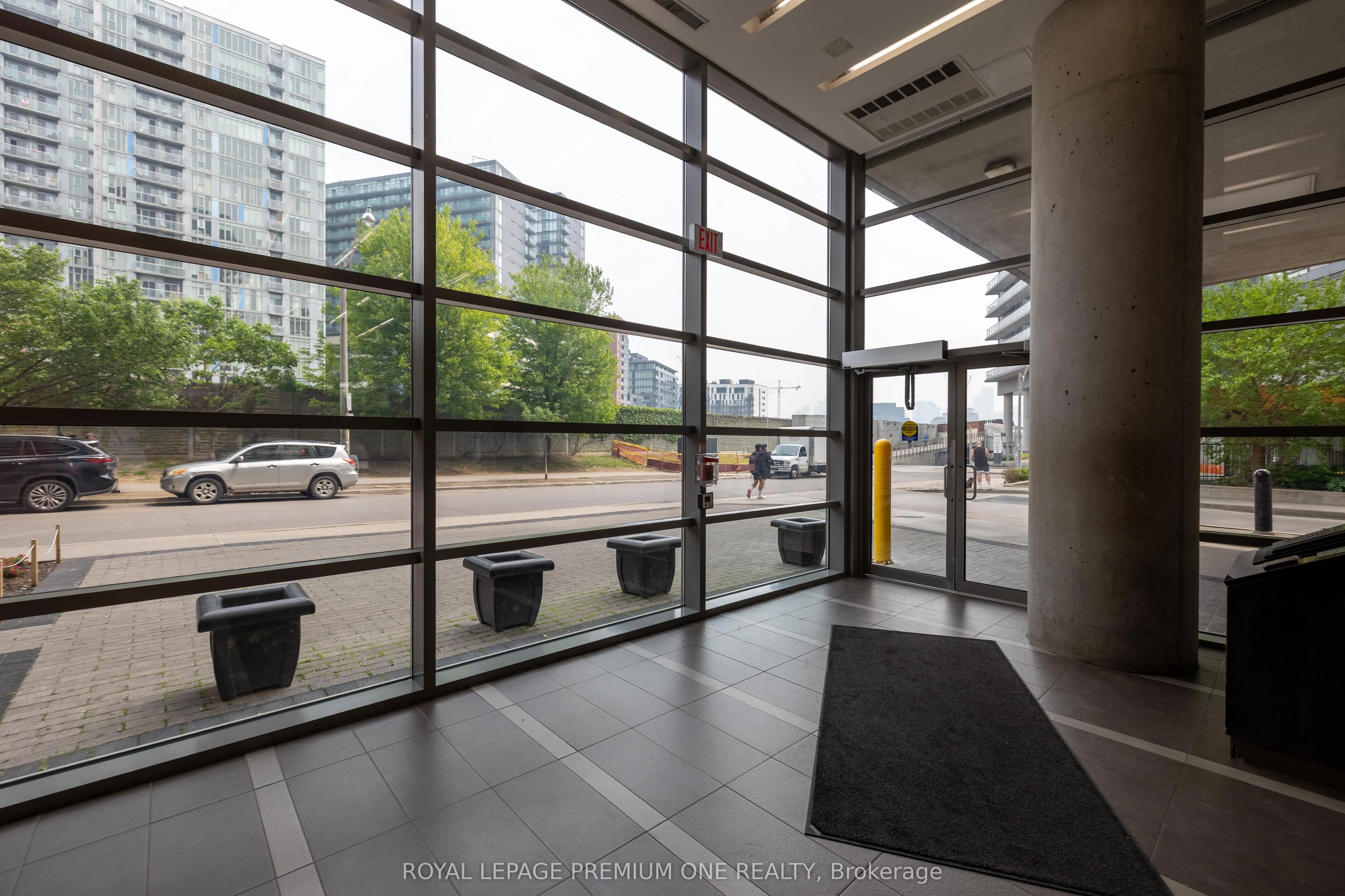 38 Joe Shuster Way, #1910