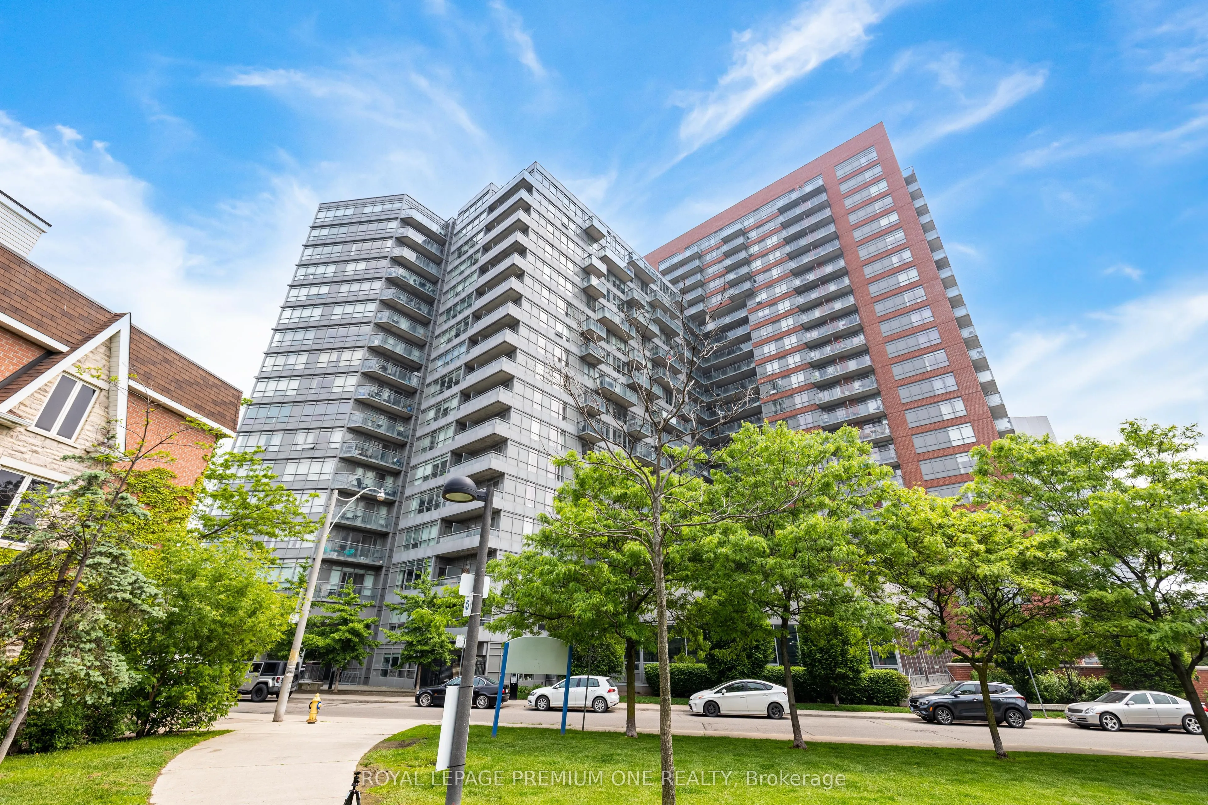 38 Joe Shuster Way, #1910