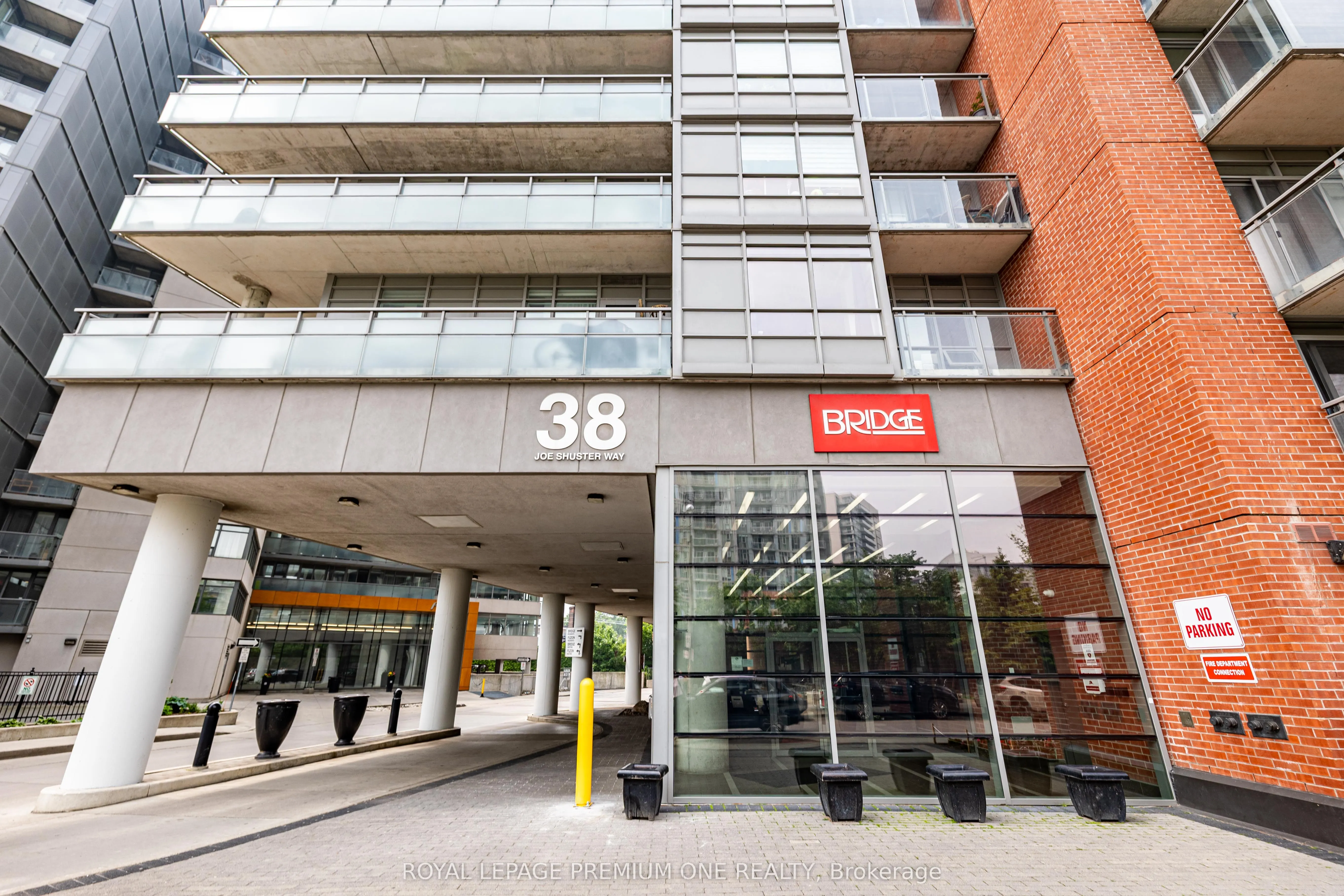 38 Joe Shuster Way, #1910