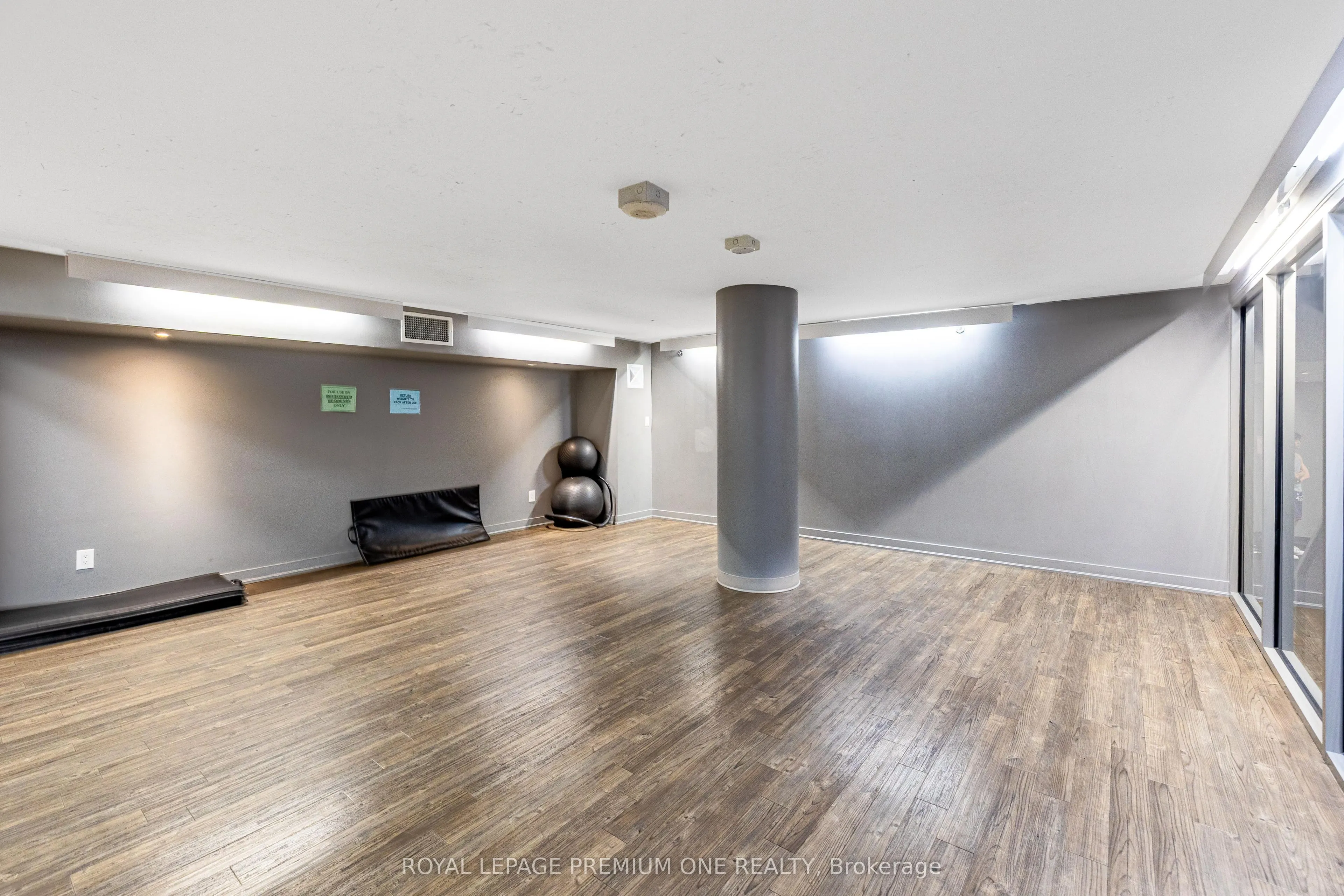 38 Joe Shuster Way, #1910