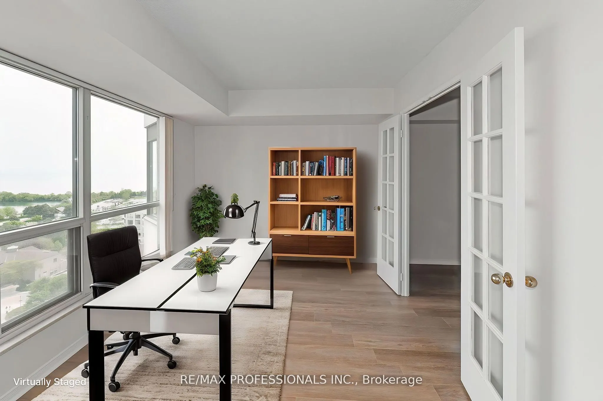2269 Lakeshore Boulevard W, #2004