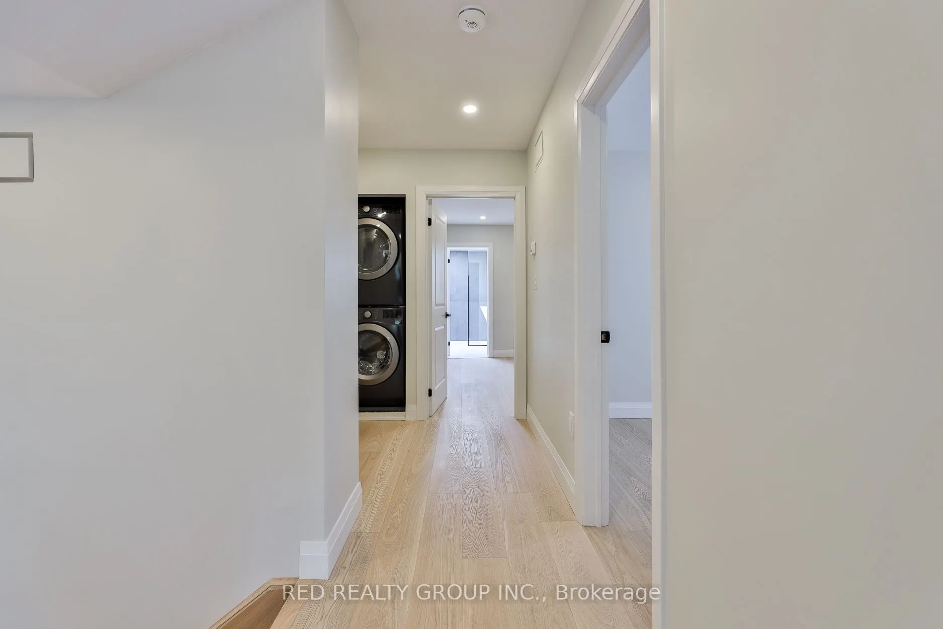 14 Calais Ave Avenue