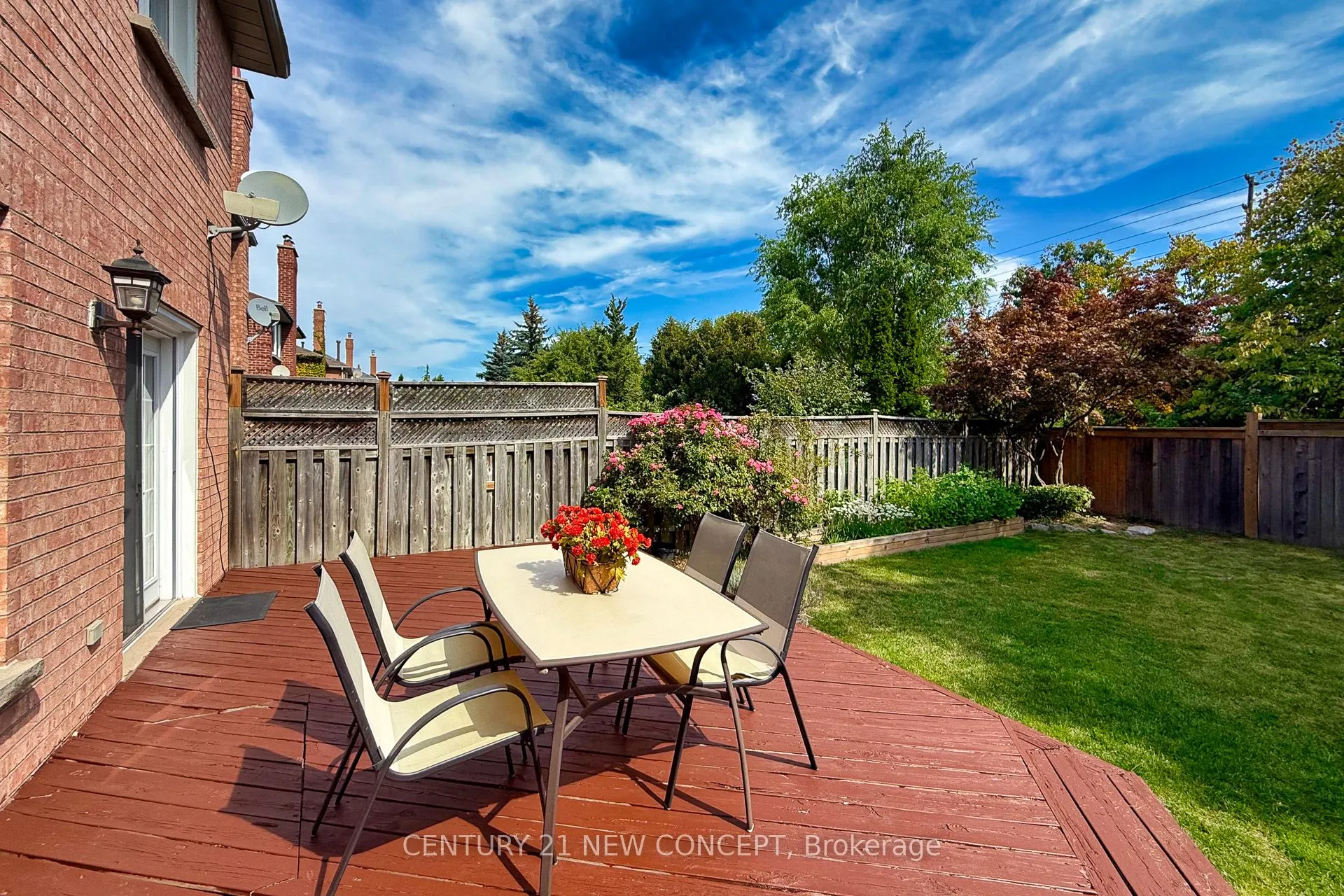 1230 Old Oak Drive